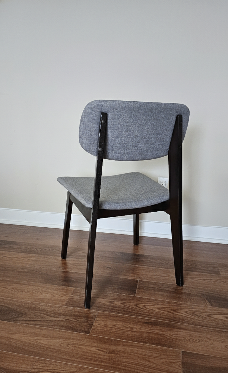 Set of 4 Mid-Century Modern Dining Chairs – Like New - photo 4
