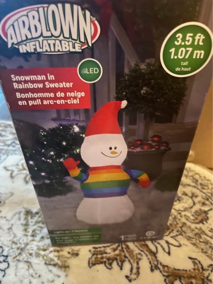 BRAND NEW in box airblown inflatable snowman 3.5ft lights up - photo 5