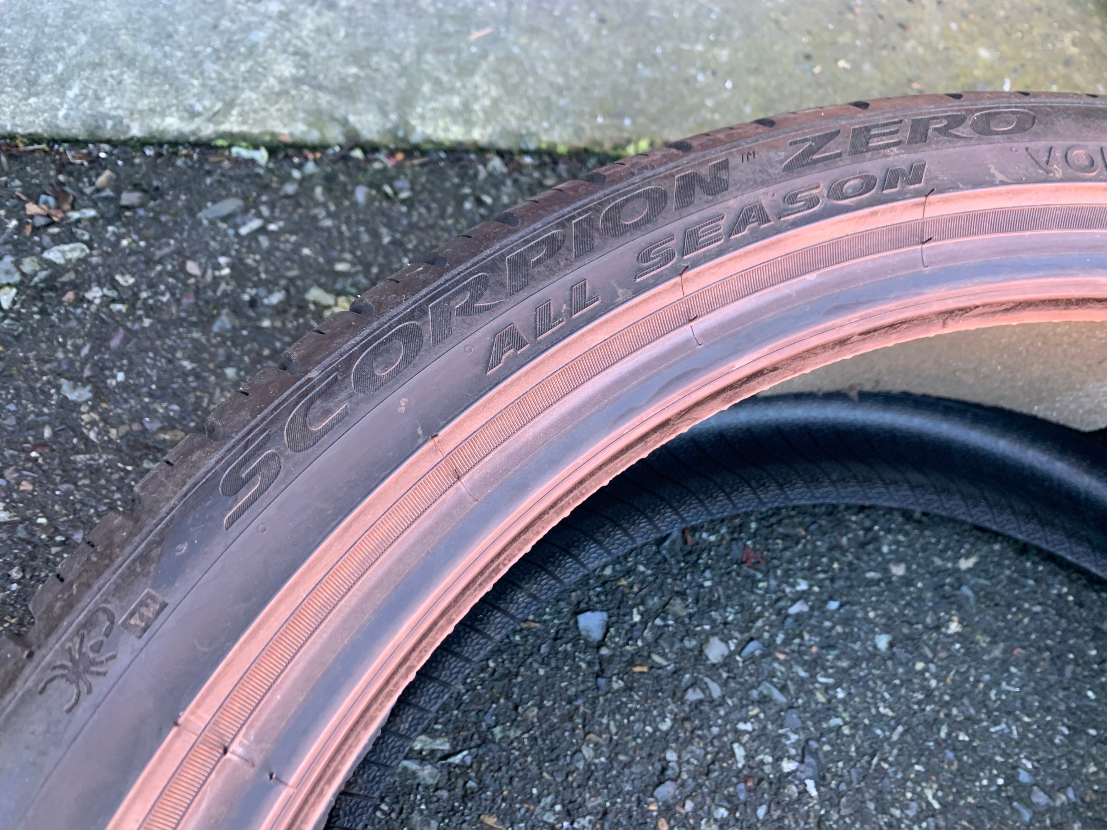 PAIR of Brand New 265/35/22 XL 102V M+S Pirelli scorpion Zero AS - photo 5
