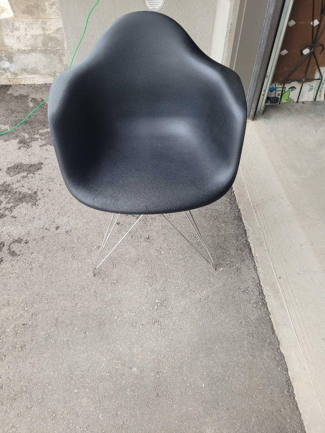 Eames Style Black Shell Chair - photo 2