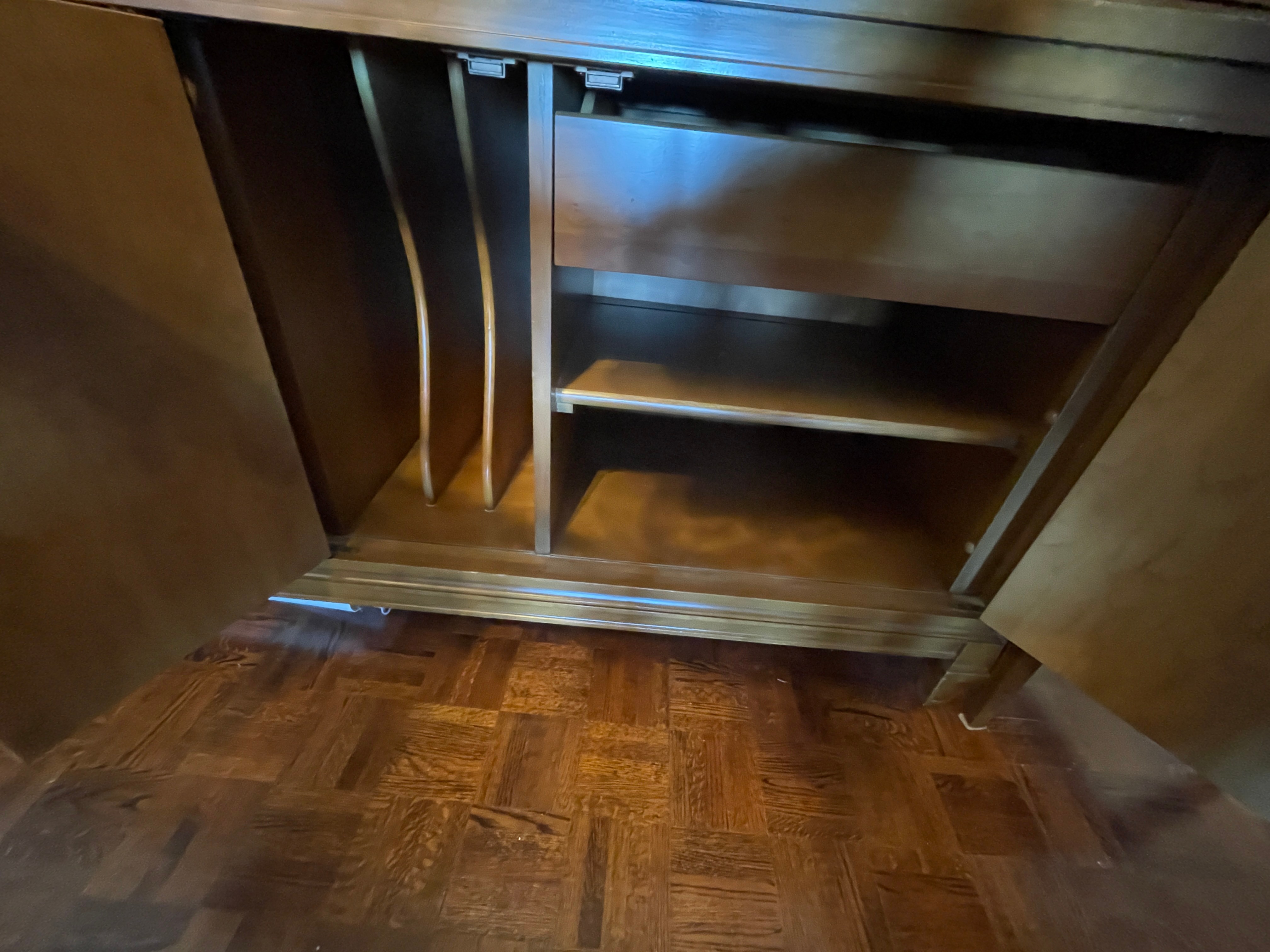 Complete Solid Wood Dining Room Set - photo 3