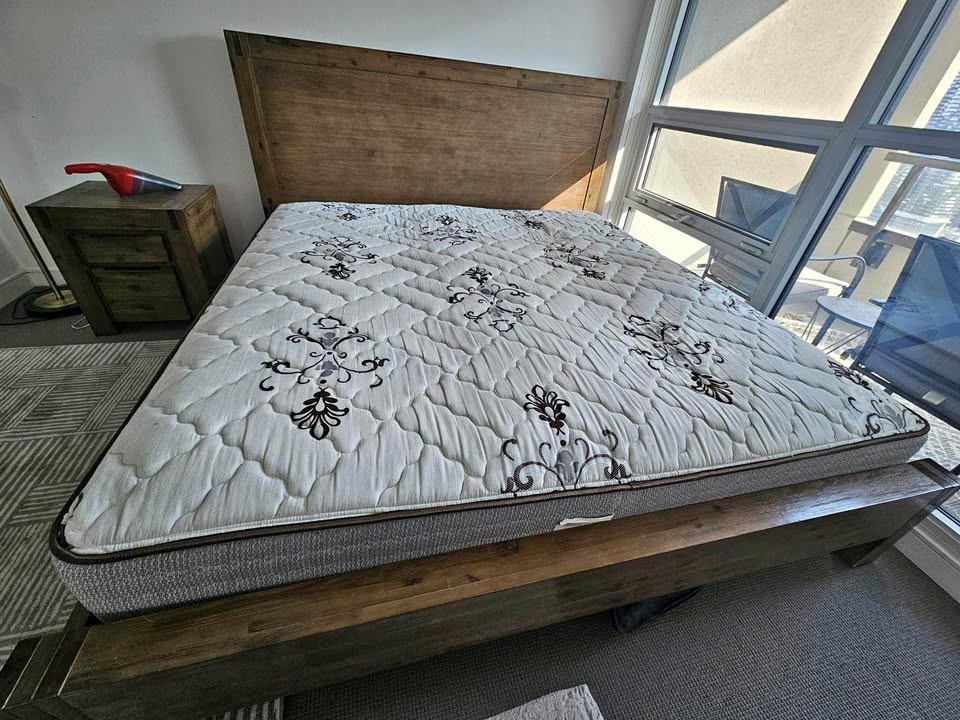 Structube Walnut King Bed Frame with Nightstand + Free Mattress - photo 4