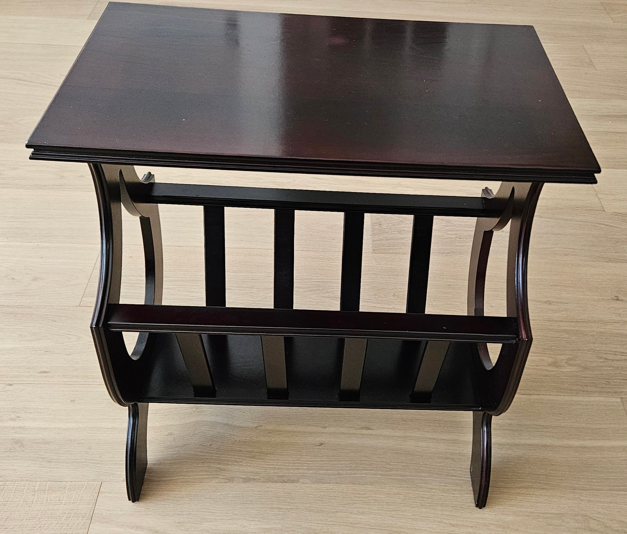 Bombay Company Coffee/Side Table with Magazine Rack