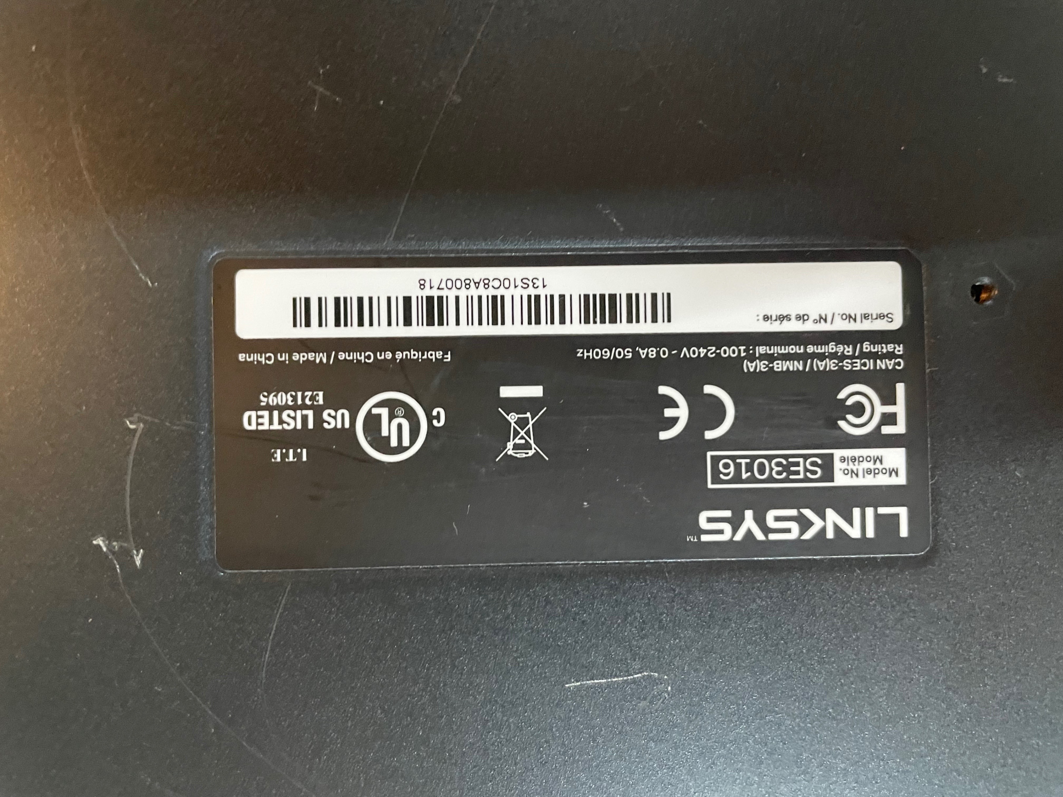 Linksys SE3016 16-Port Gigabit Ethernet Switch - photo 2