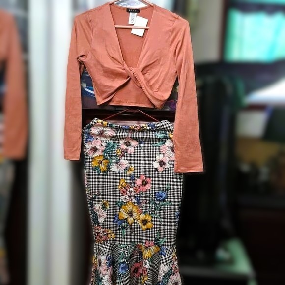New Fitted Ruffle Midi Pencil Skirt Made in Canada🥕 - photo 5