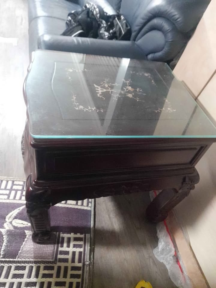 Dark Wood & Glass Side Table 🥕 - photo 2
