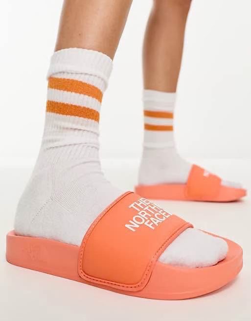 BRAND NEW women the north face base camp slides slippers  9 & 10