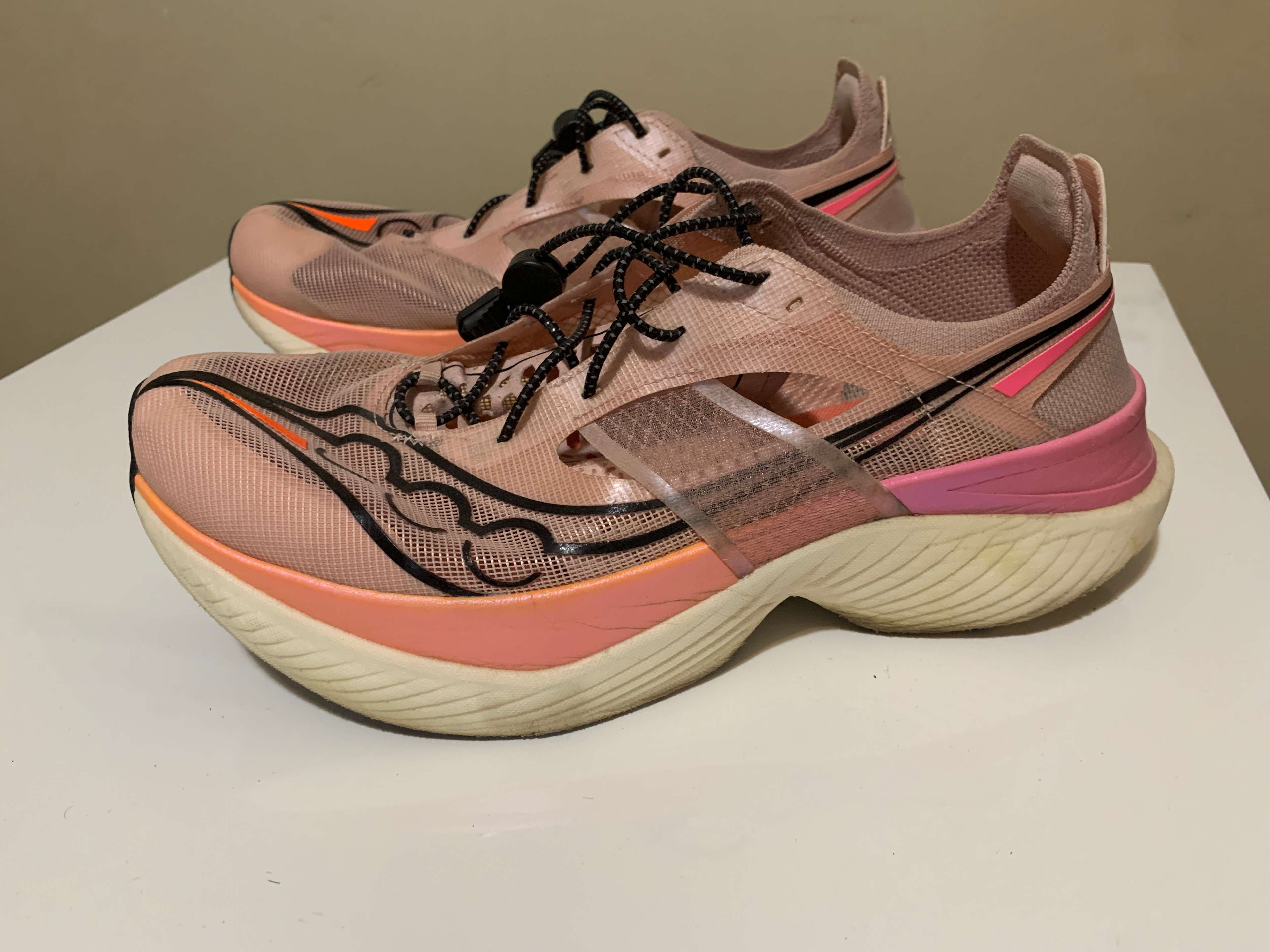 Saucony Endorphin Elite Size 11.5 Running Shoes Carbon Plate - photo 2