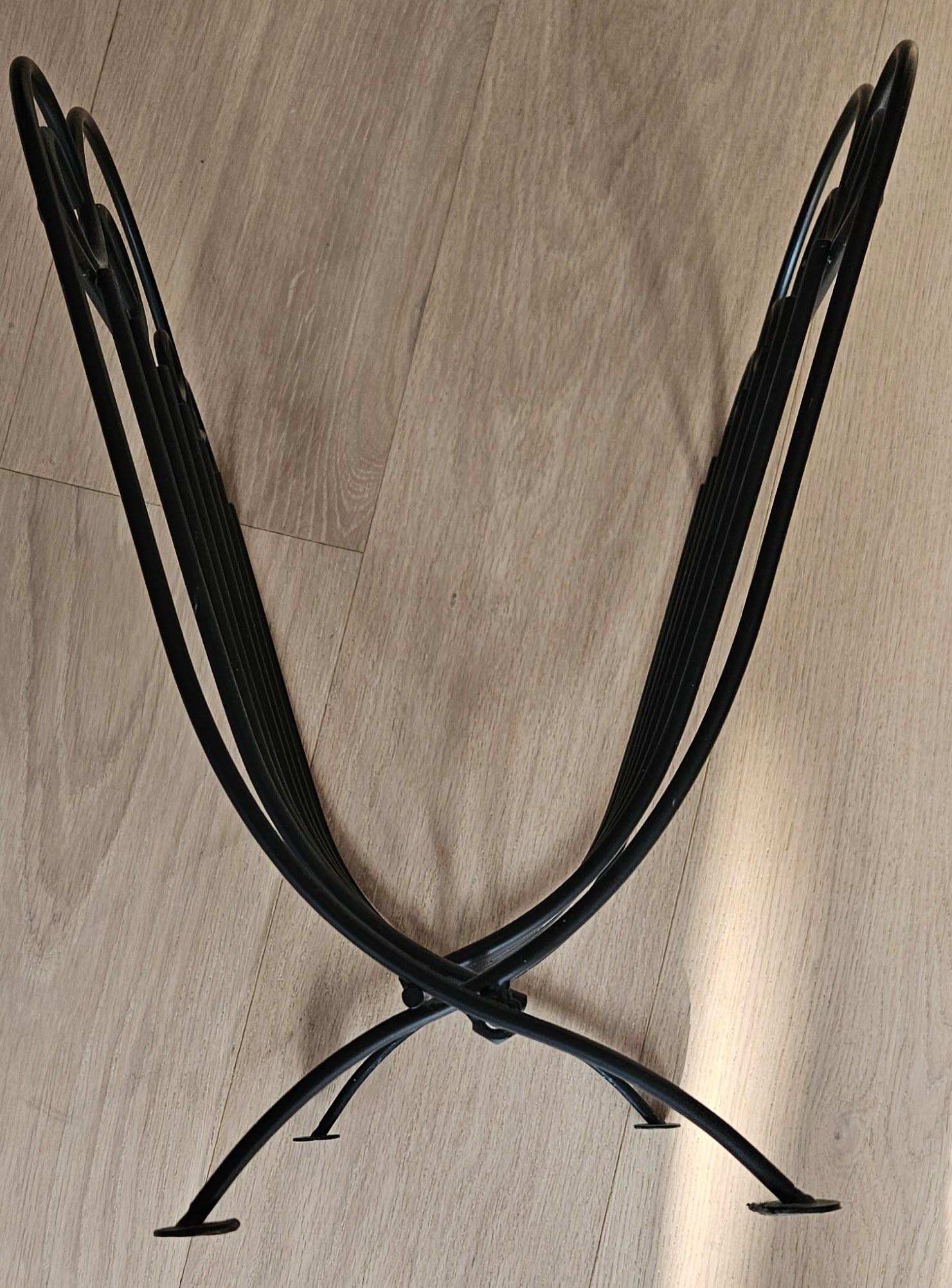 Magazine Rack - photo 2