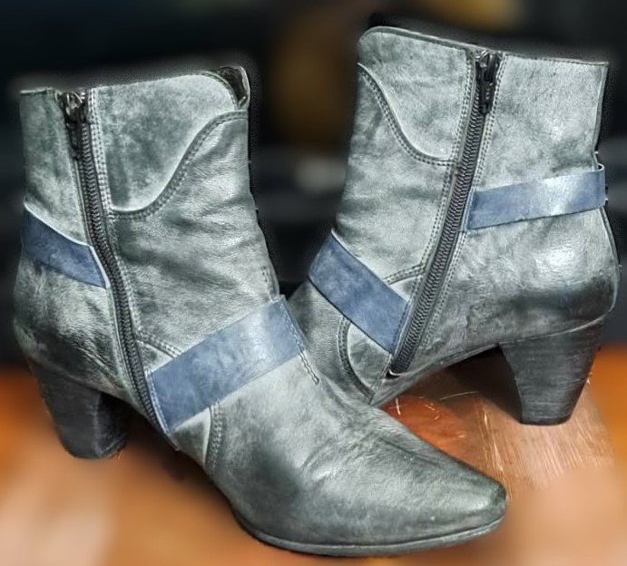 Beautiful Gray-Blue Genuine Leather Ankle Boots Made in Portugal - photo 5
