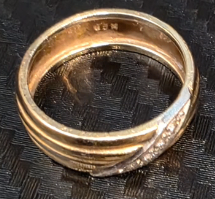 10K Solid Gold Rings & Pendant – See Description - photo 5