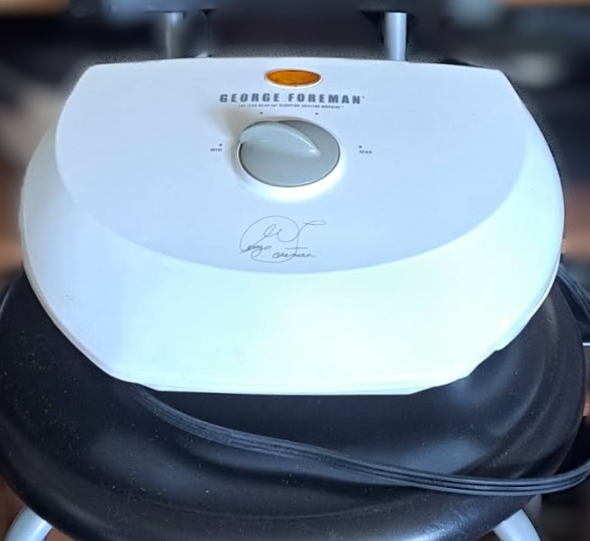 George Foreman Lean Mean Fat Reducing Grilling Machine Like New