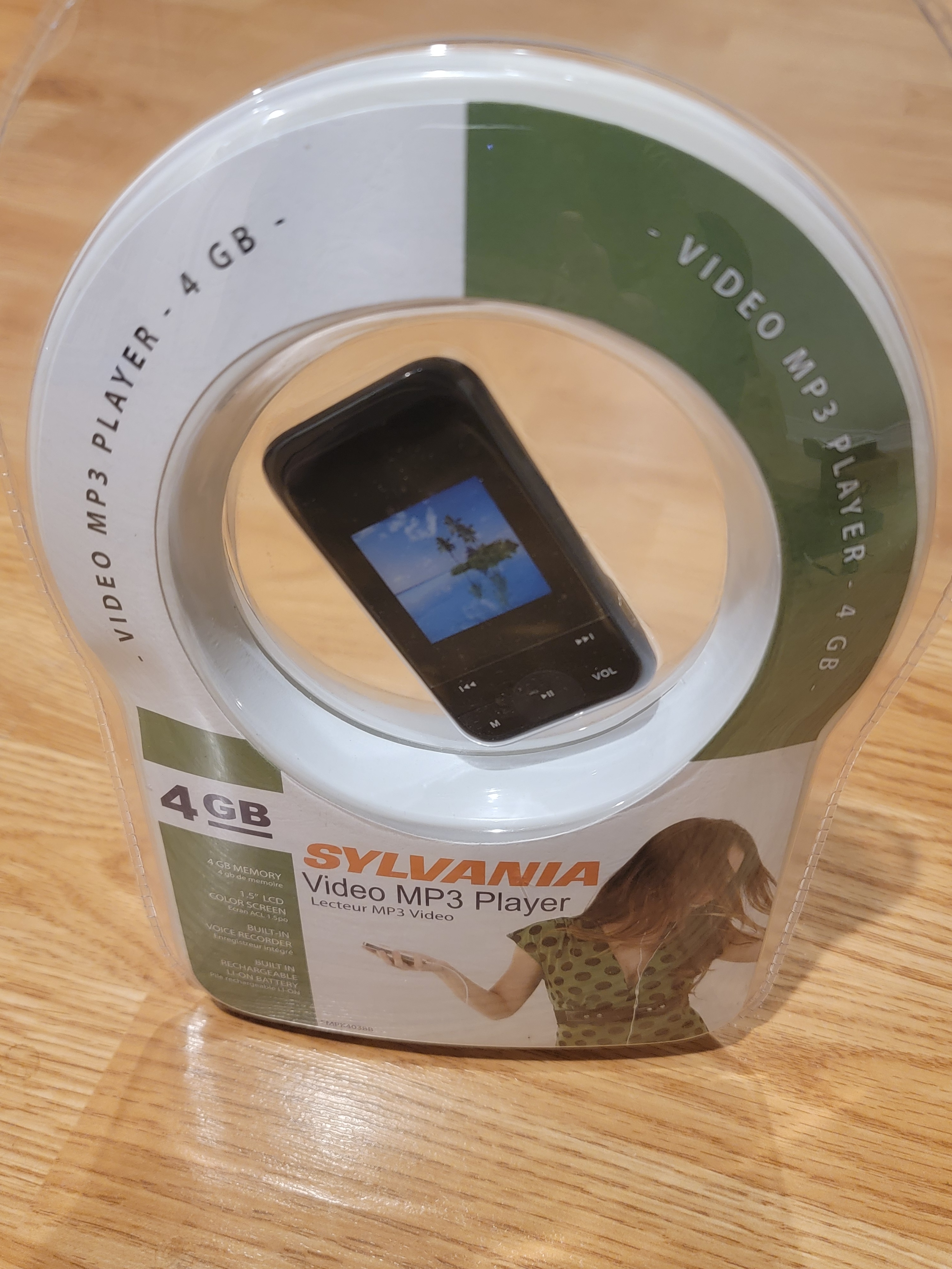 SYLVANIA Video MP3 Player – 4GB 🏆