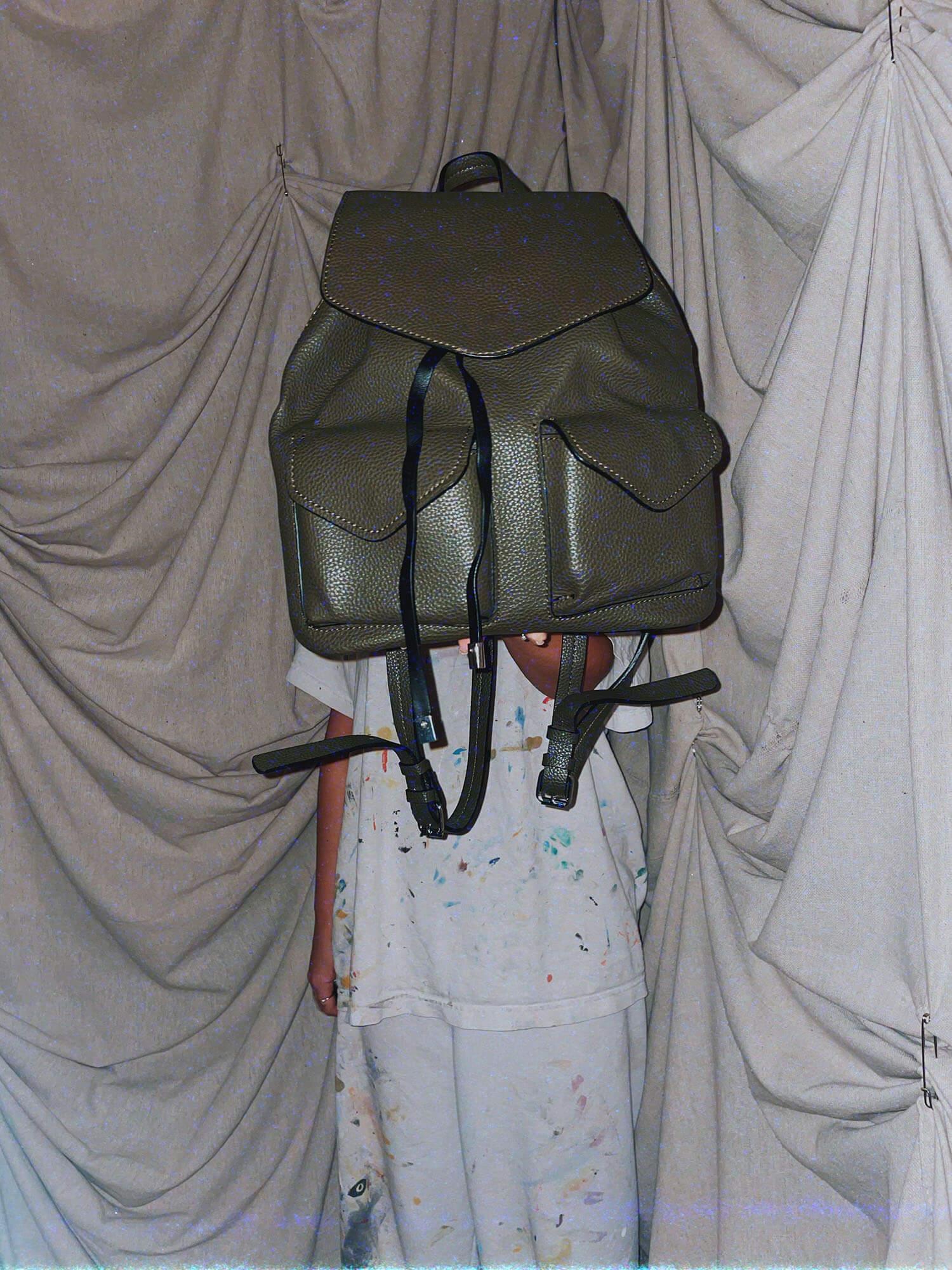 small olive green leather backpack - photo 2
