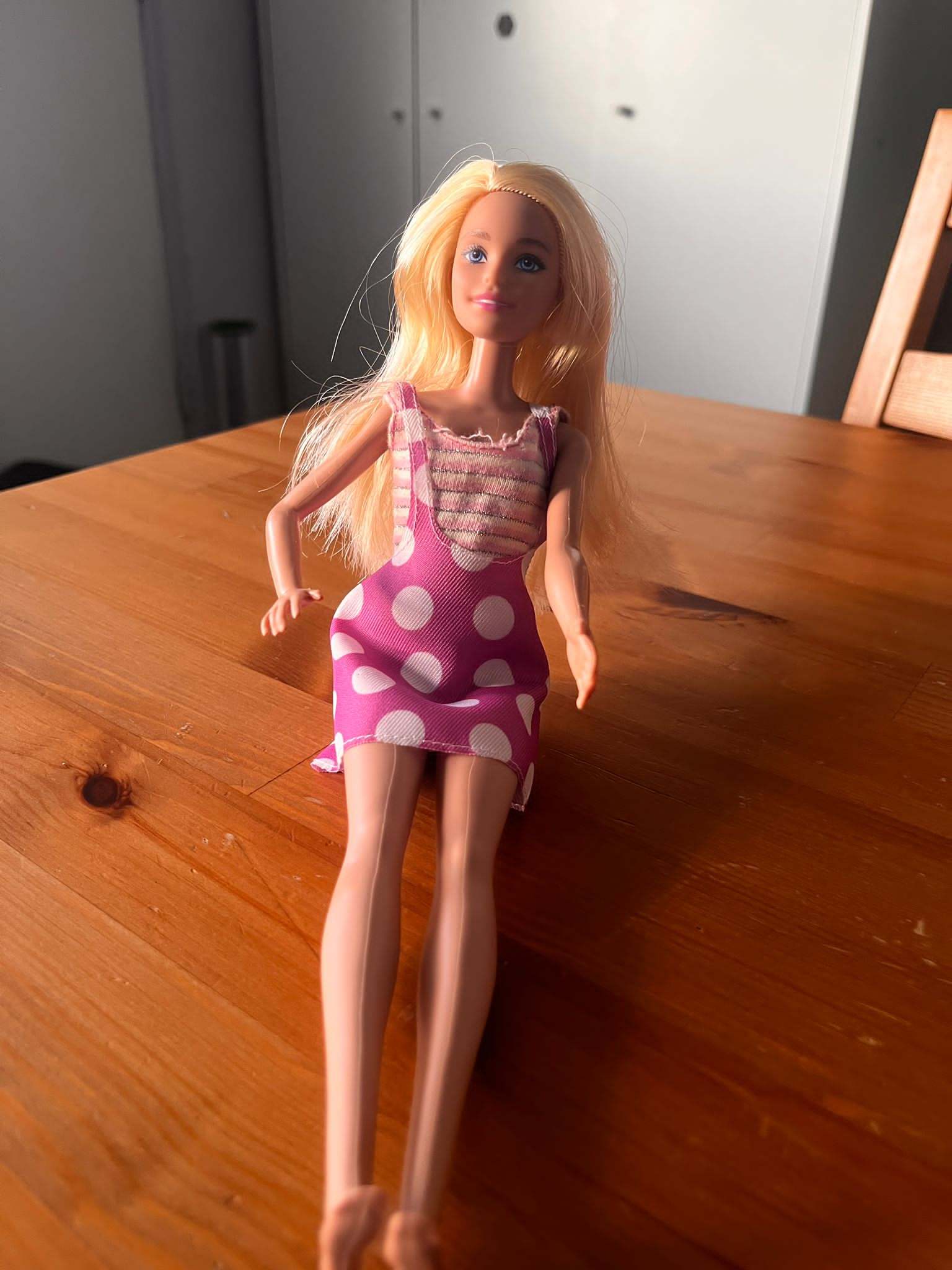 4 Barbie Outfits - photo 3