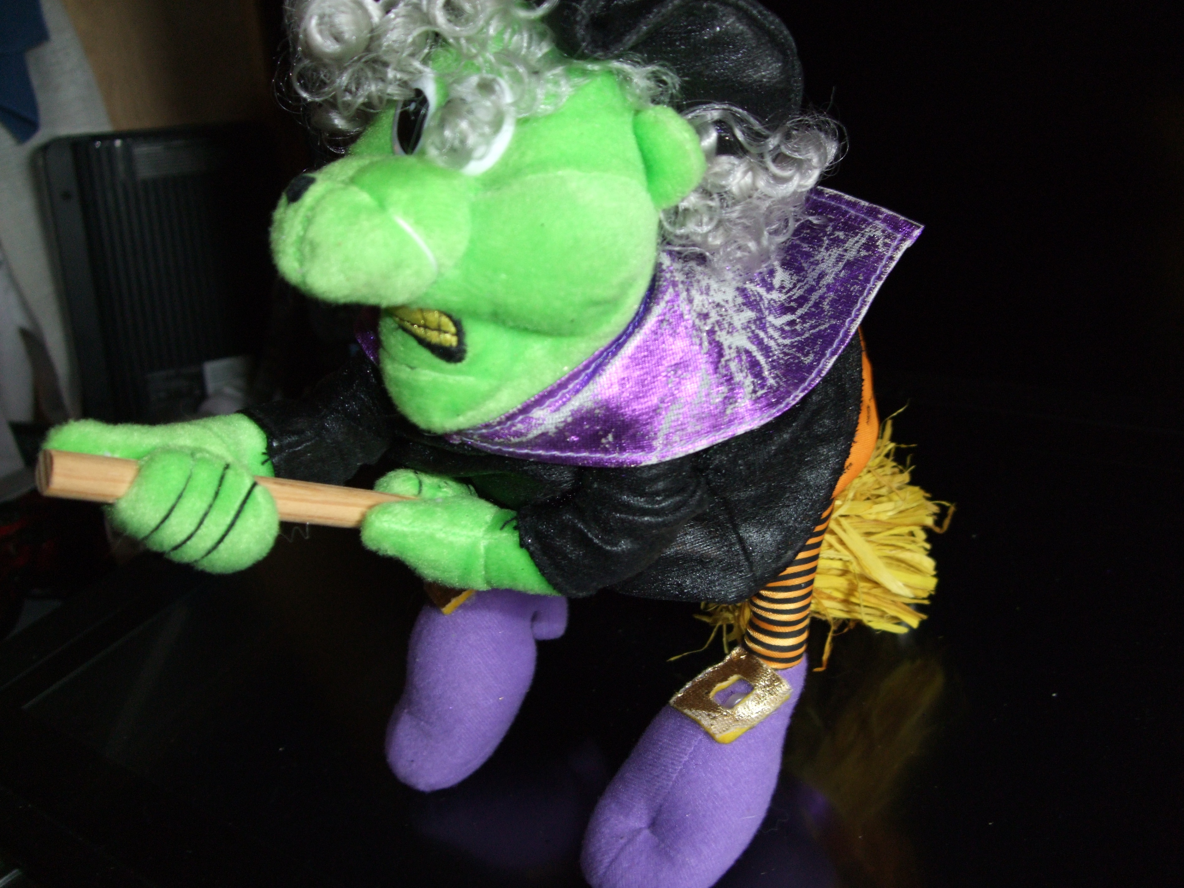 Farting Witch Plush Toy - photo 2