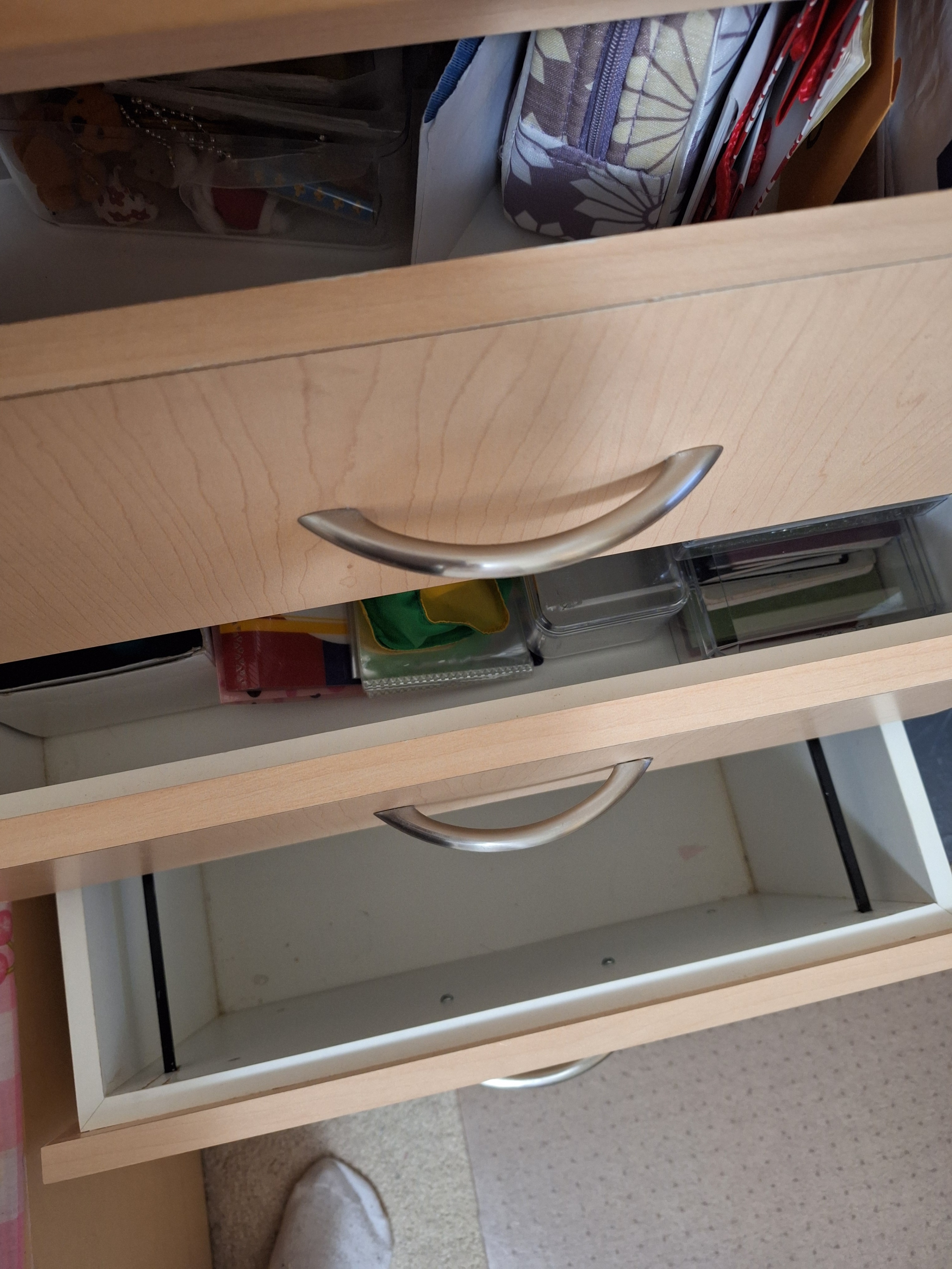 Wooden 3-Drawer Filing Cabinet - photo 2