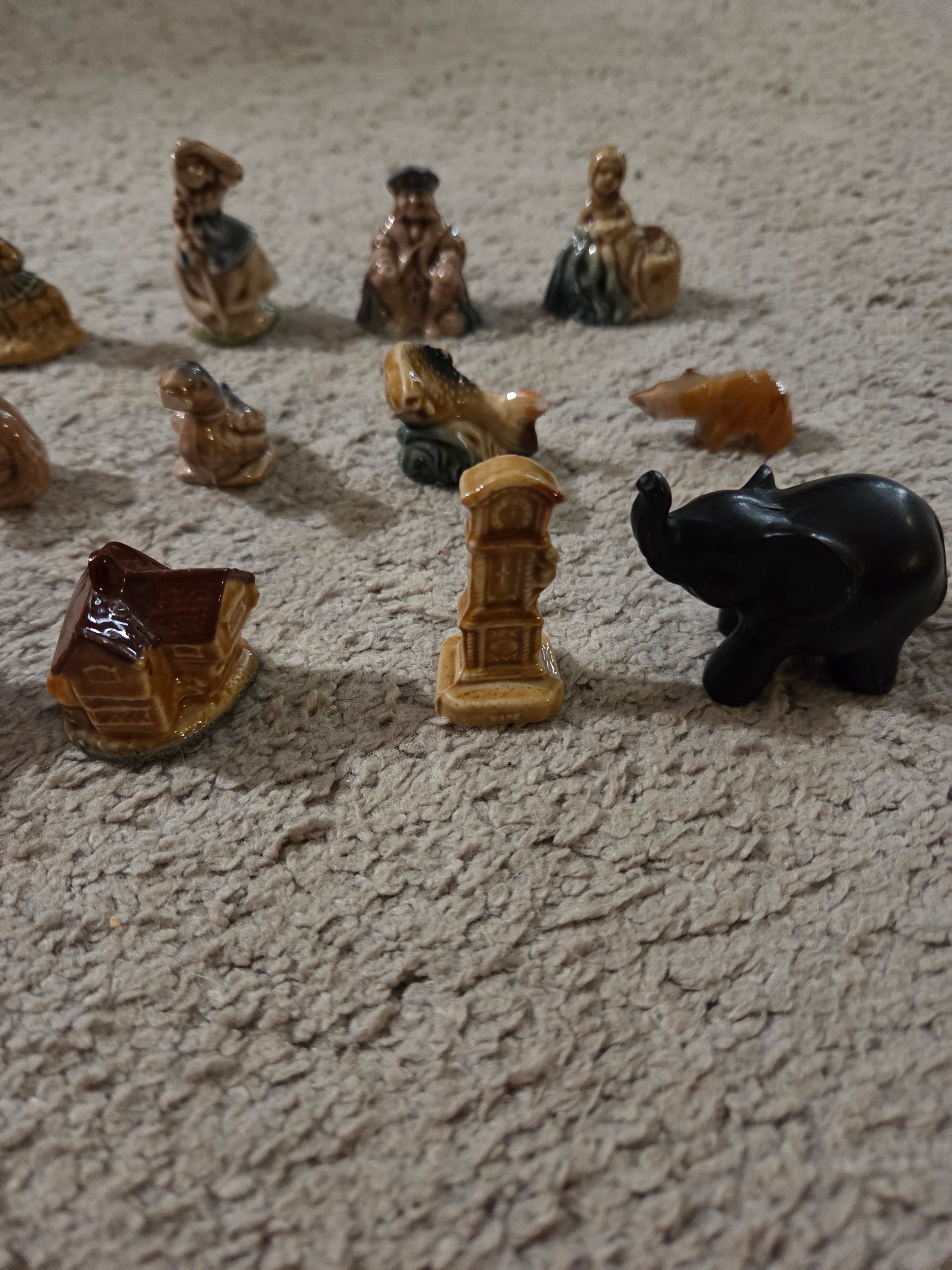 Rare Vintage Wade Whimsies Lot: Nursery Rhymes, Village Series+ - photo 3