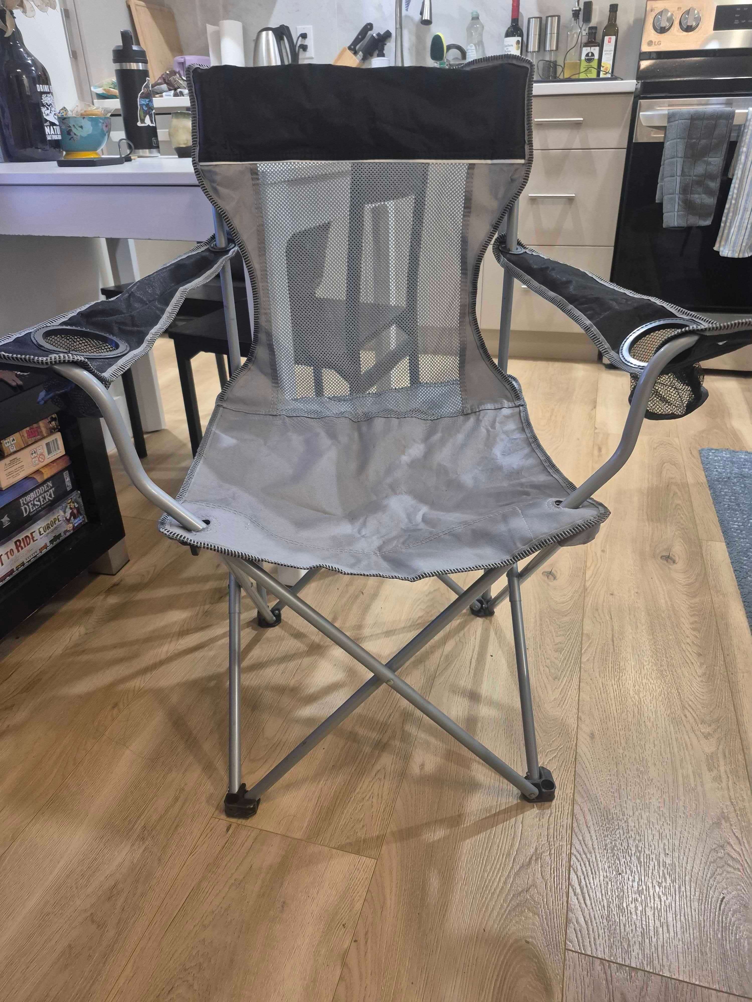 Camping chairs (4 total) - photo 3