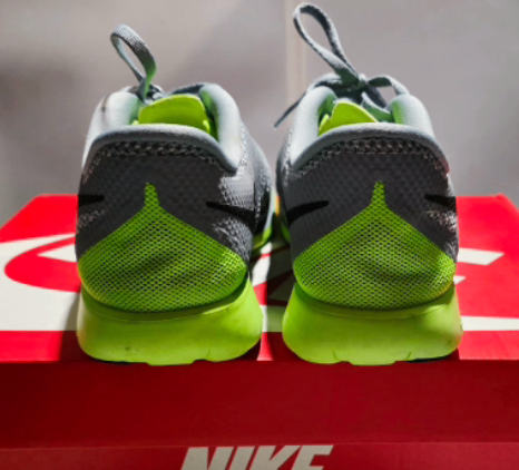 Grey/Neon Green Nike | Size 8 - photo 4