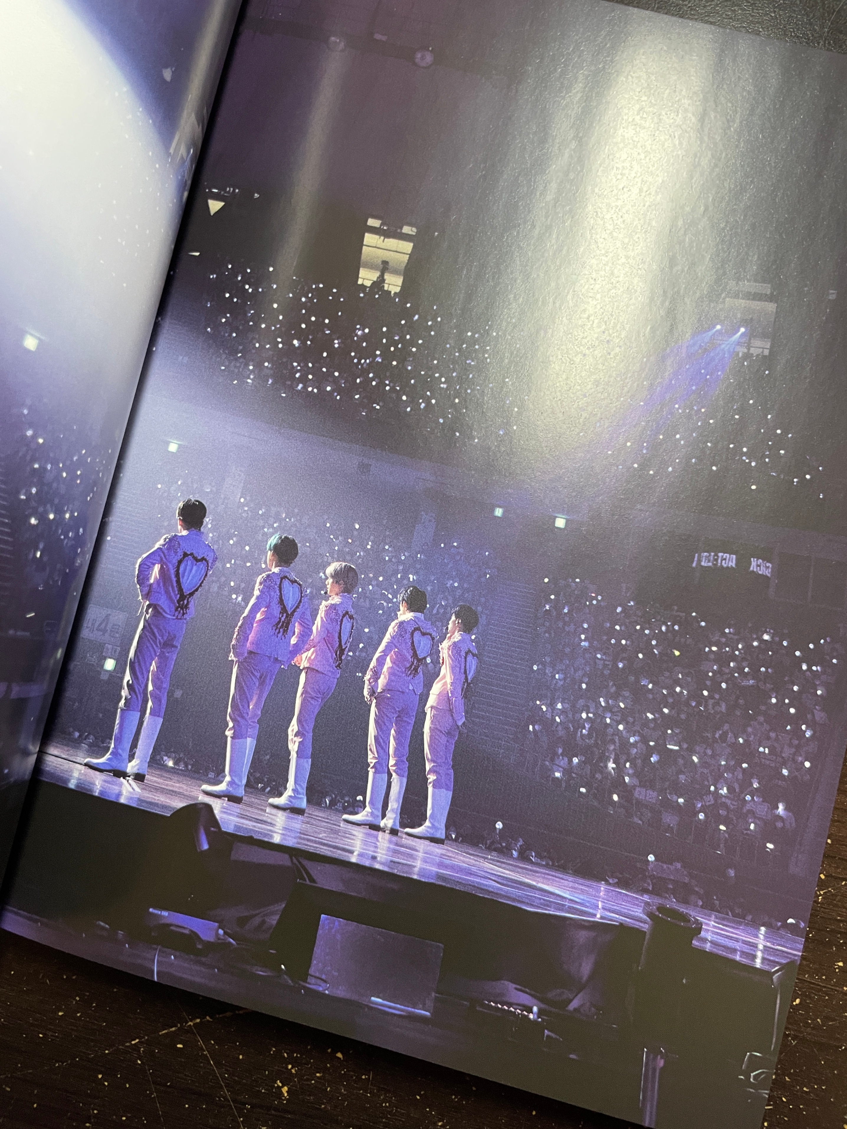 TXT WORLD TOUR <ACT : LOVE SICK> IN SEOUL Photobook (Kpop) - photo 5