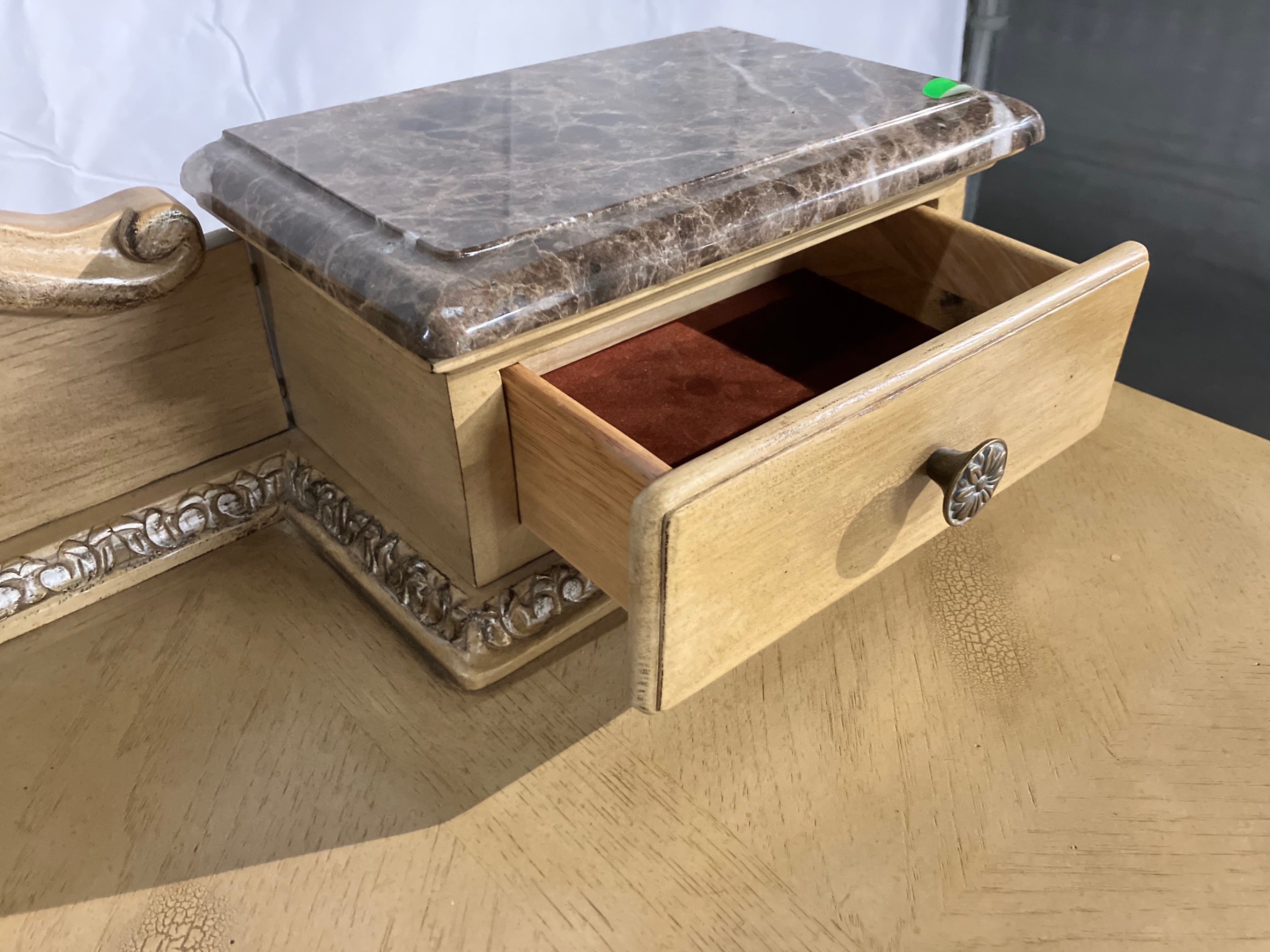 Schnadig French Style Writing Desk - photo 4