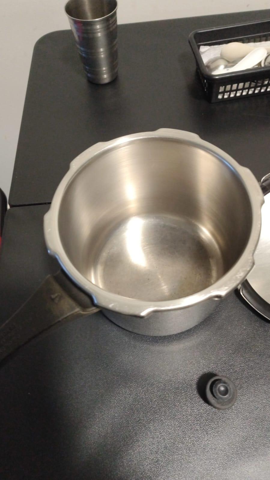 Steel 3L Pressure Cooker - photo 4