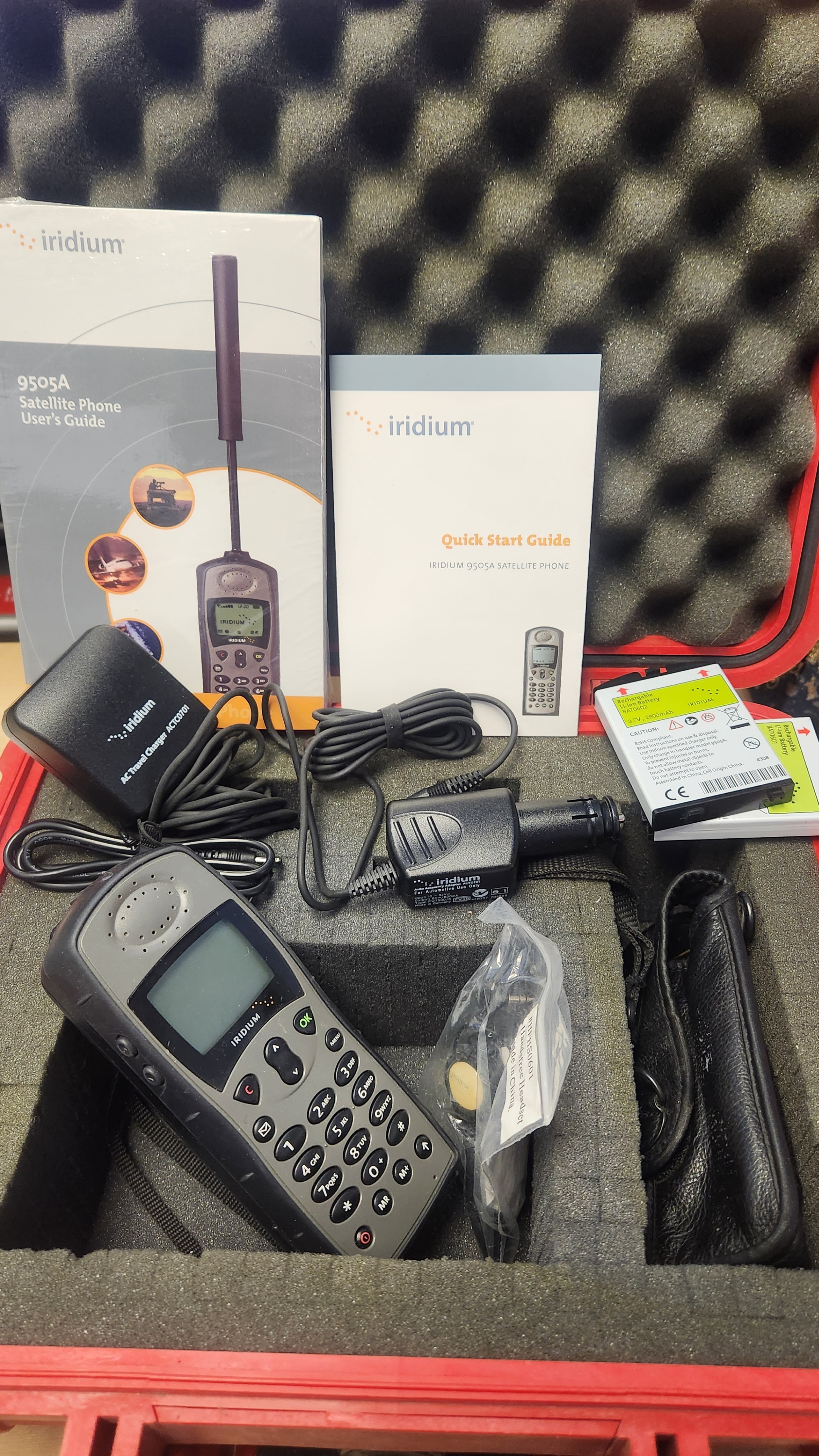 Iridium 9505A Satellite Phone