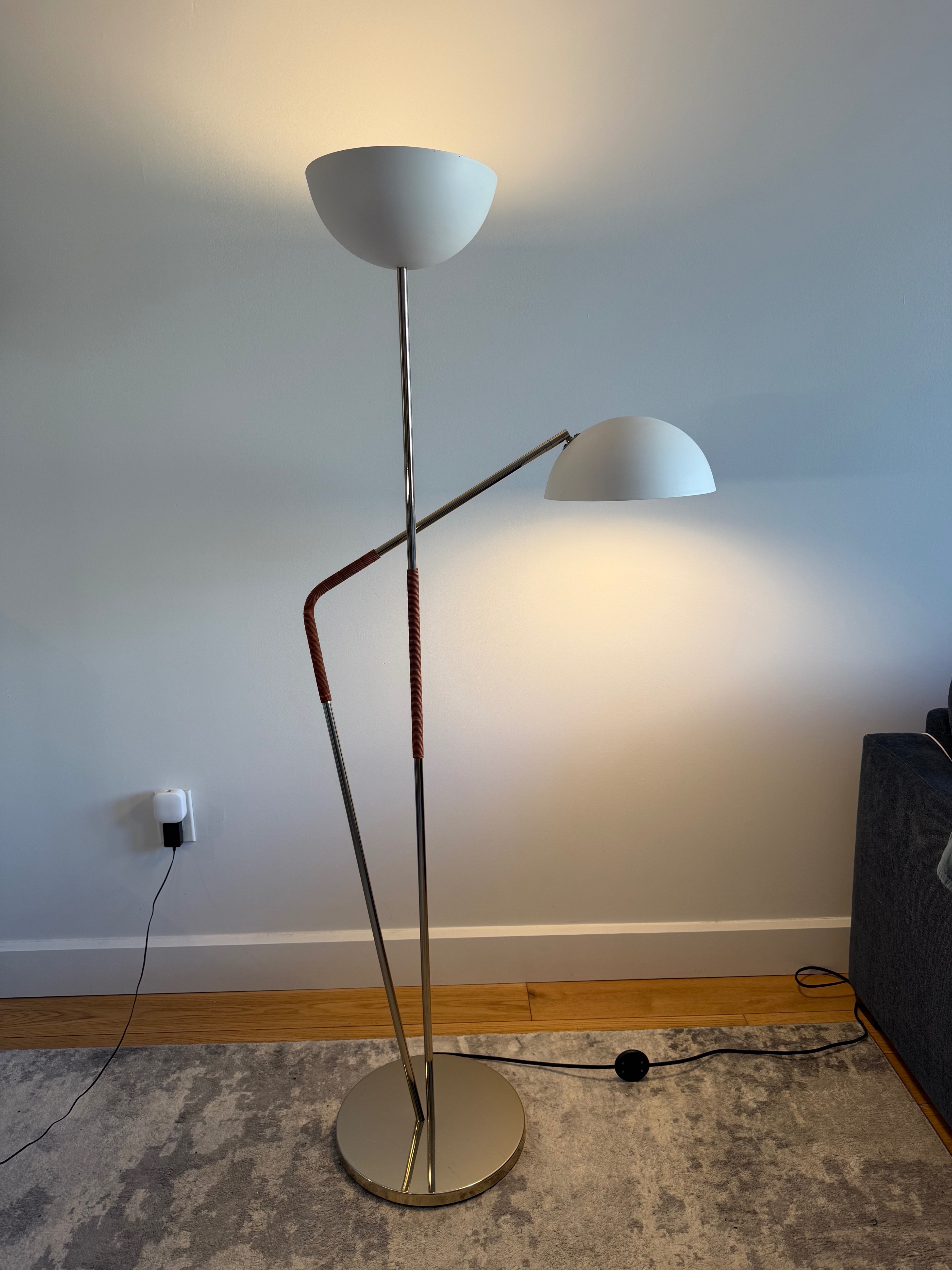 CB2 Pavo Brass Double Floor Lamp – Designer Lighting - photo 2