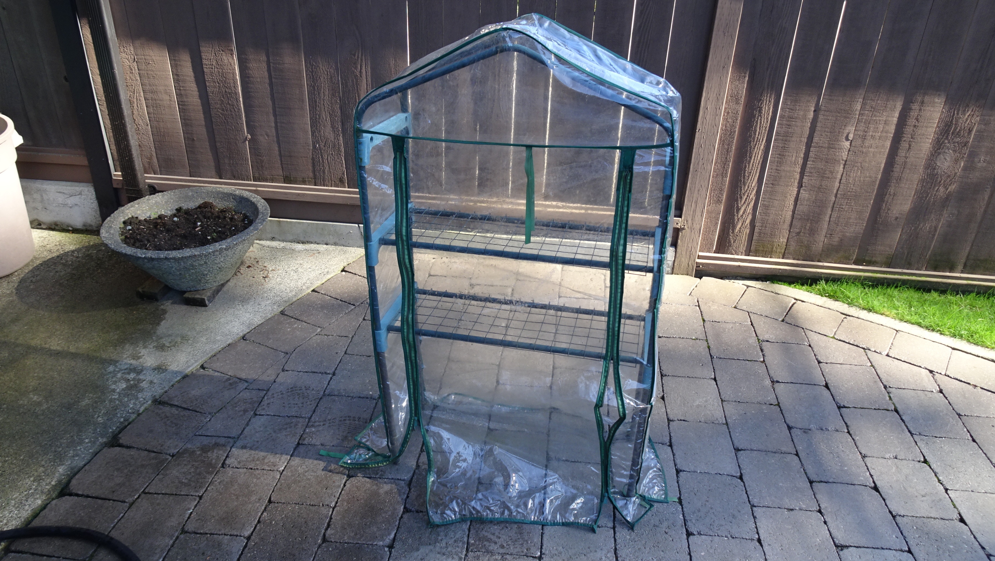 Mini Greenhouse - photo 2