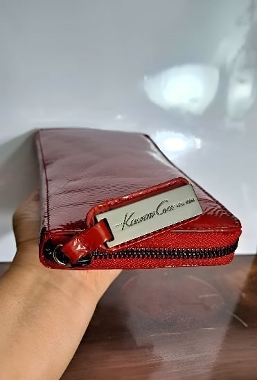 Kenneth Cole New York Patent Leather Zip-Around Wallet Like New🧡