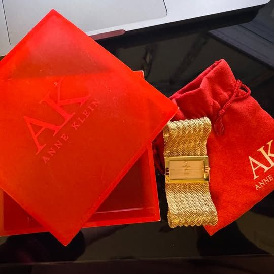 MUST GO - Women's Anne Klein Mesh Strap Diamond Watch - photo 2