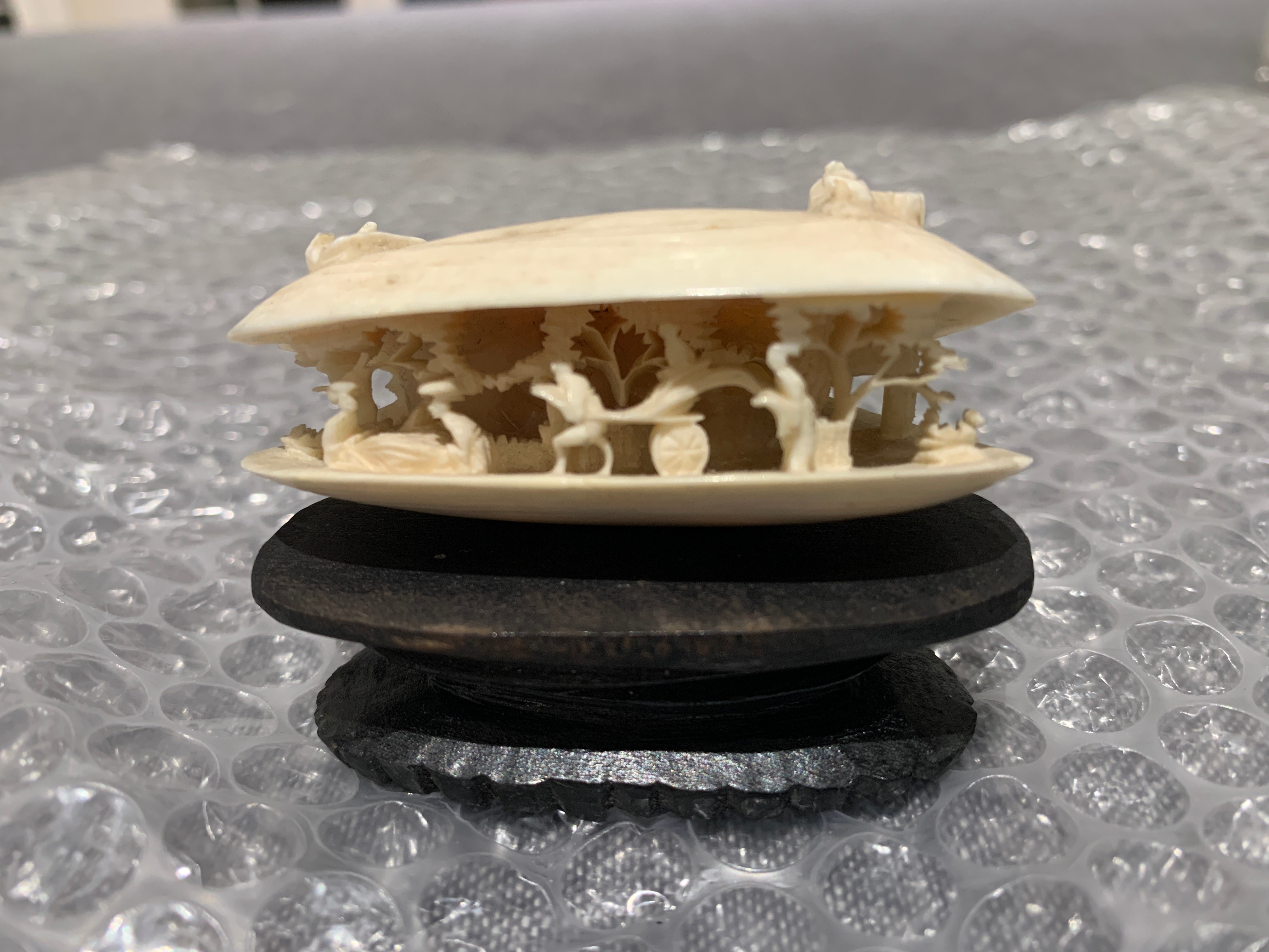 Vintage Chinese Canton Carved Ivory Clam Shell