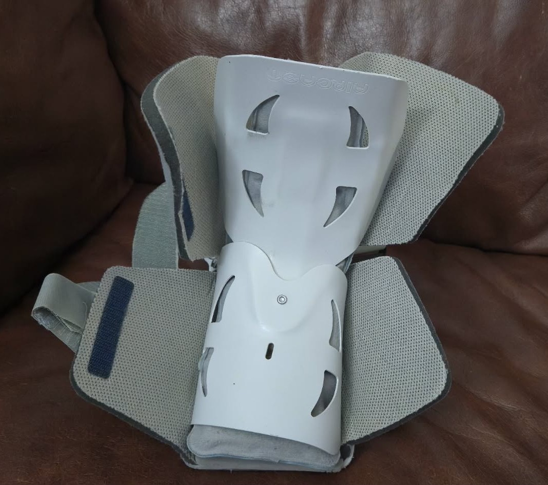 Aircast Walker for Broken Ankle/Foot - Very good used condiiton - photo 4
