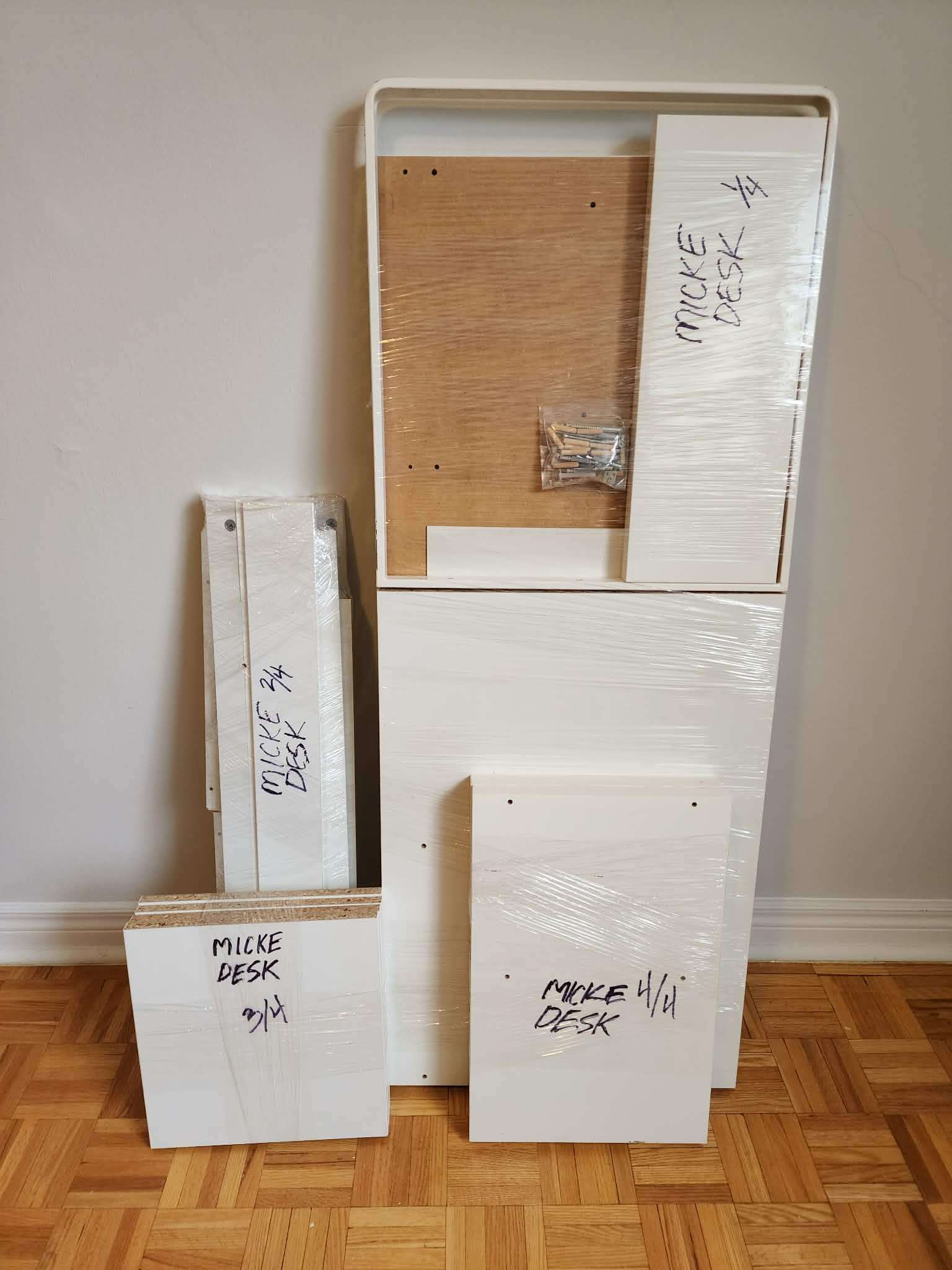 Ikea Desk (MICKE discontinued) - Disassembled/Wrapped - photo 3