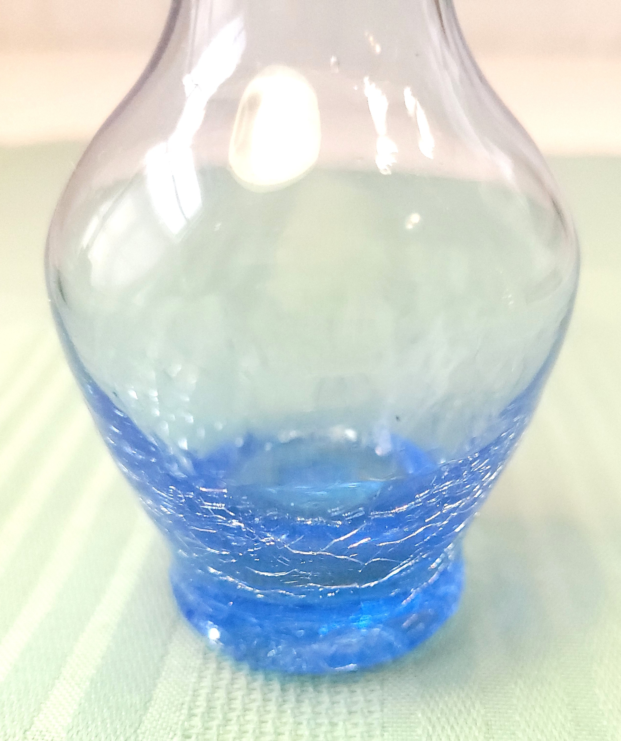 1960 Blue Crackle Glass Bud Vase 6" Ruffled Rim Hand Blown - photo 3