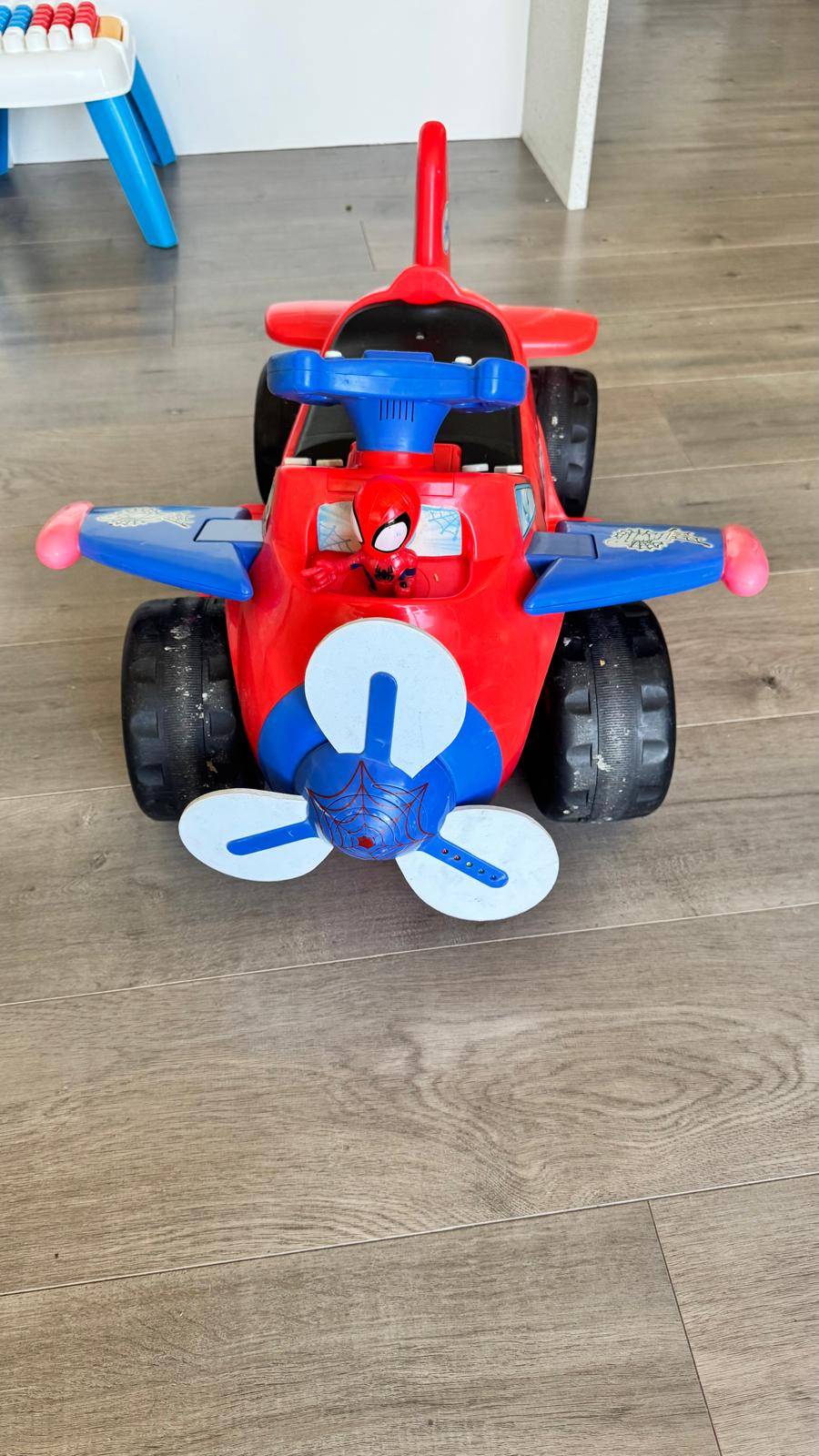 Spiderman Ride-on Airplane Toy - photo 2