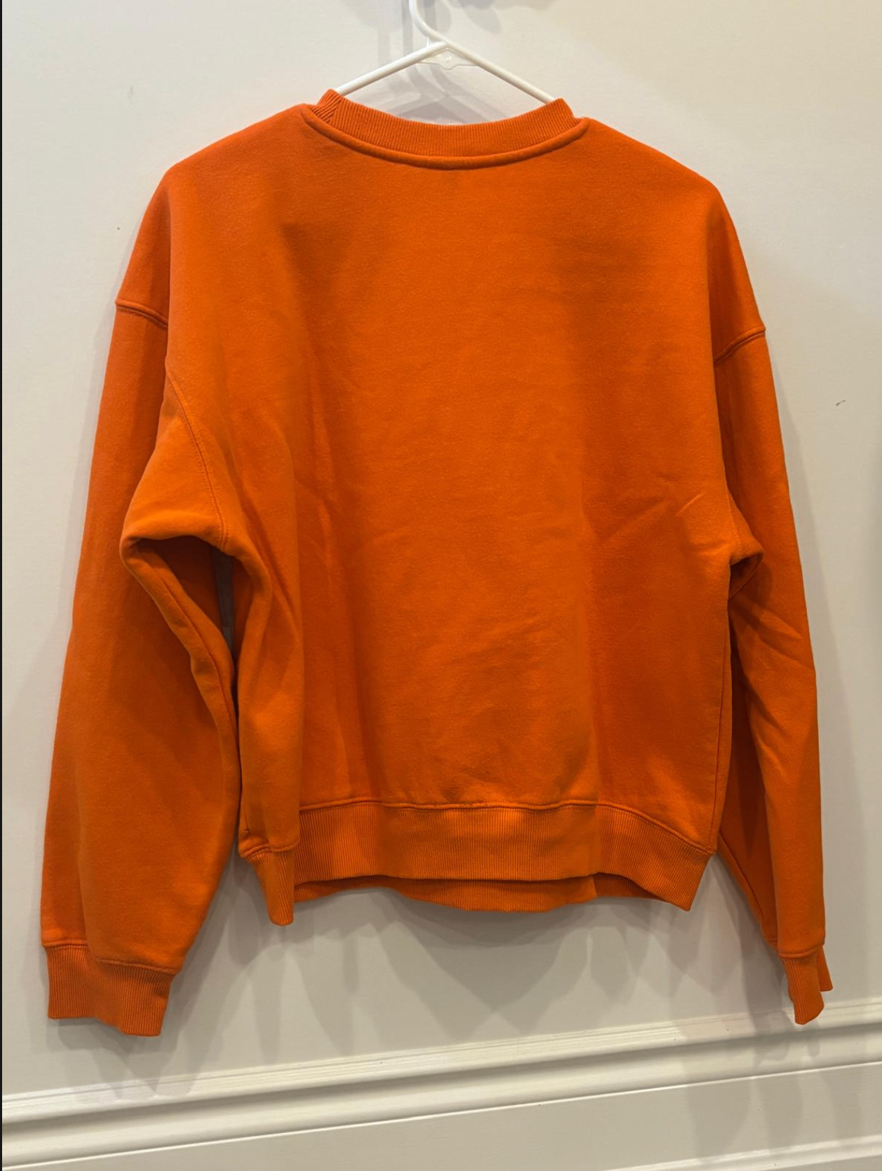 Orange sweatshirt 🍊👕 - photo 2
