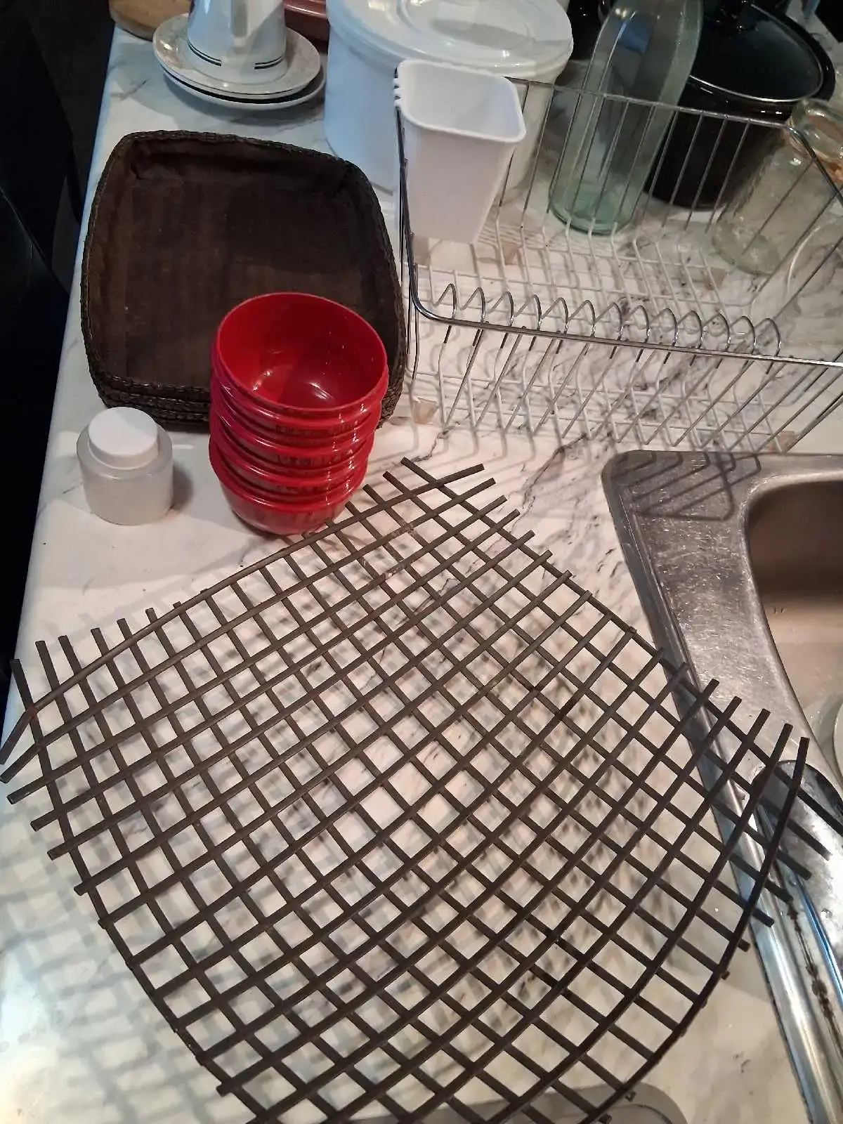 Mixed Kitchen Items and ustensils - photo 3