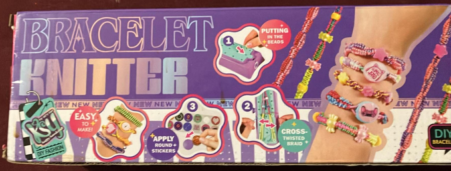 Friendship Bracelet Making Kit (New)