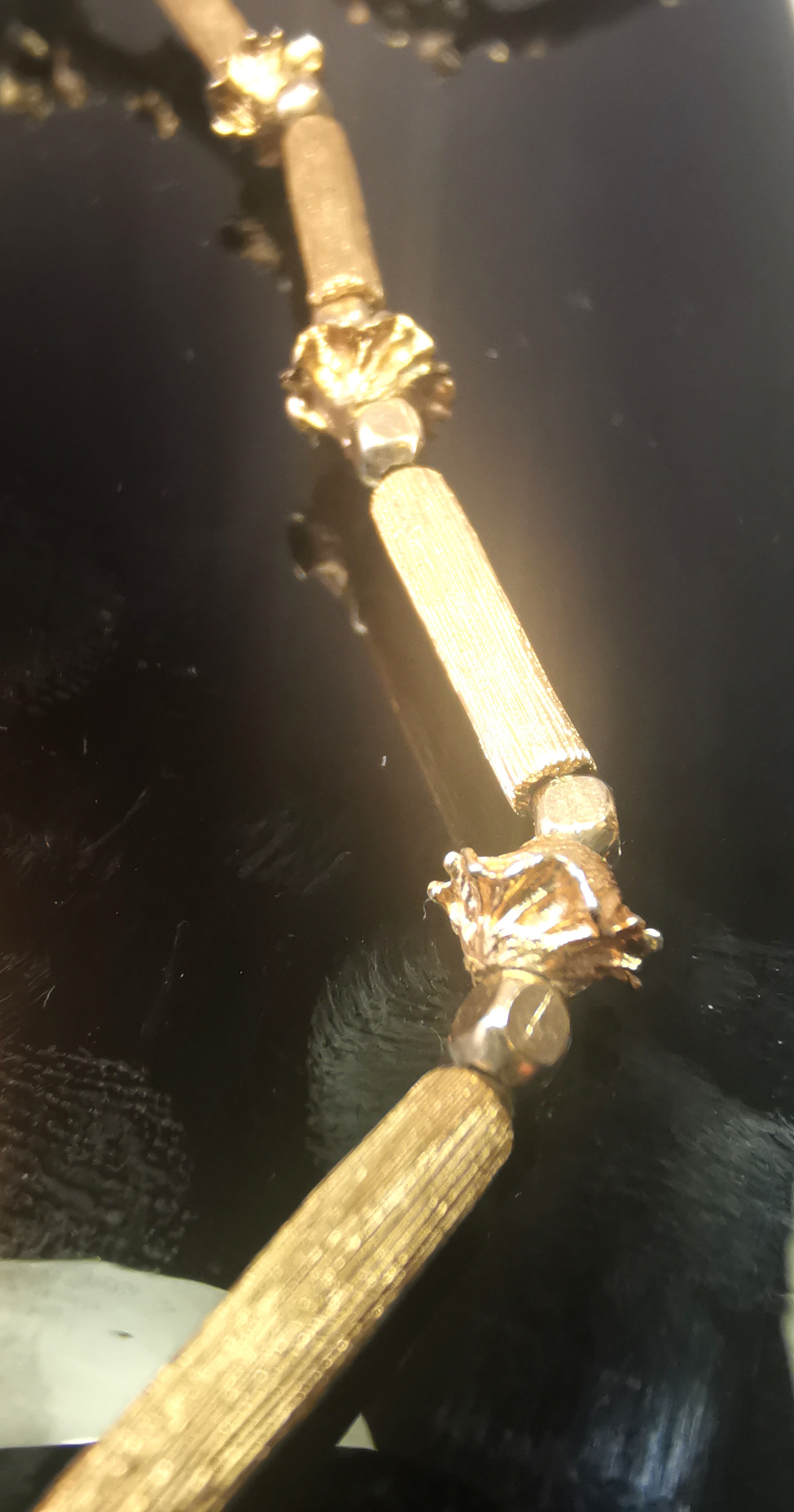 Gold Tone Textured Bar Link Necklace 22 Inch Floral Box Clasp - photo 3
