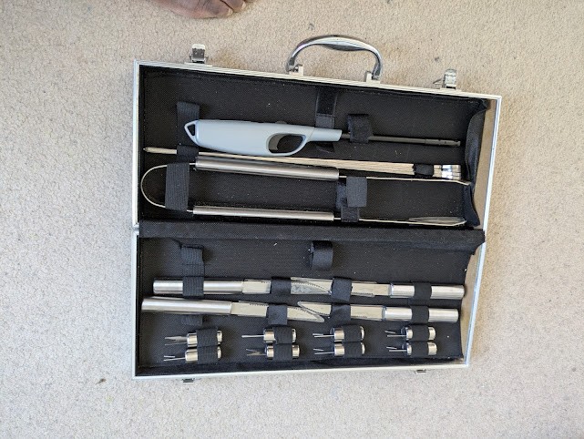 Cuisinart CGS-5020 Deluxe Grill Set, Silver, 20-Piece Set - photo 4