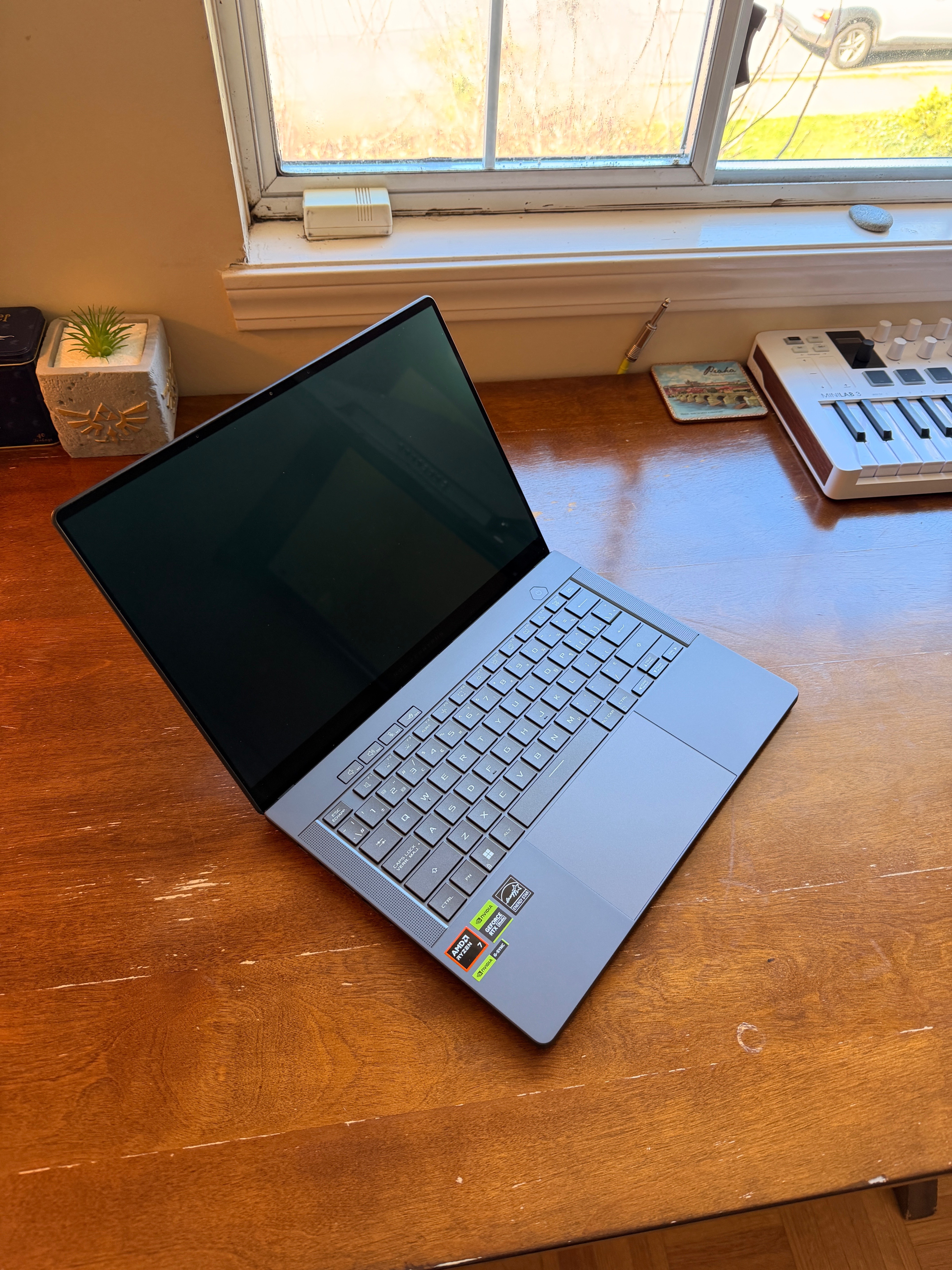 Asus ROG Zephyrus G14 OLED - photo 2