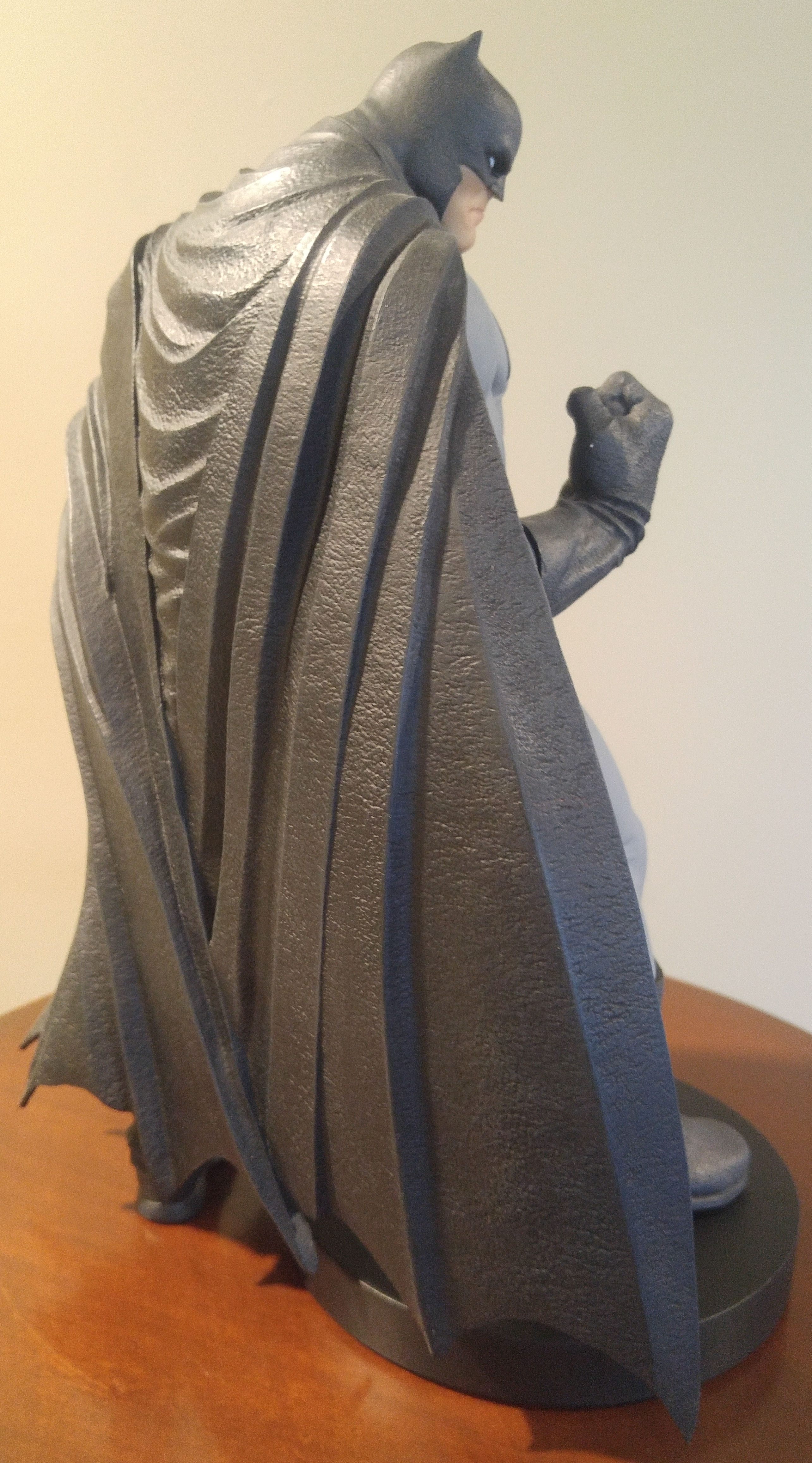 Batman DC Comics Designer Series Andy Kubert 12 inch statue! - photo 4