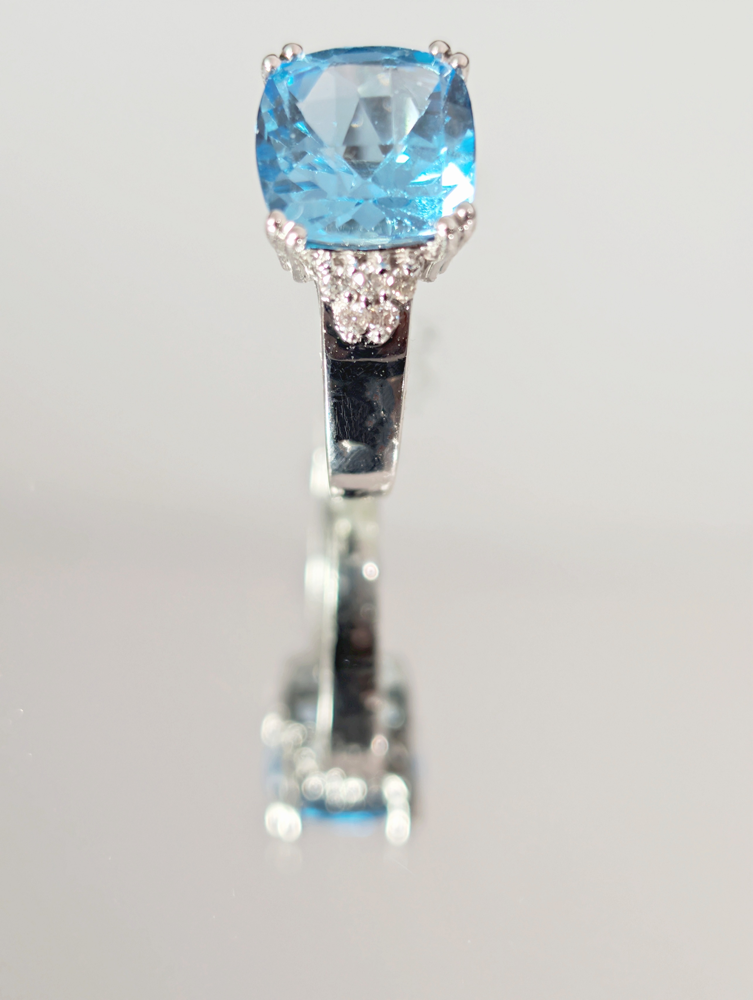 10K Blue Topaz ring - photo 2