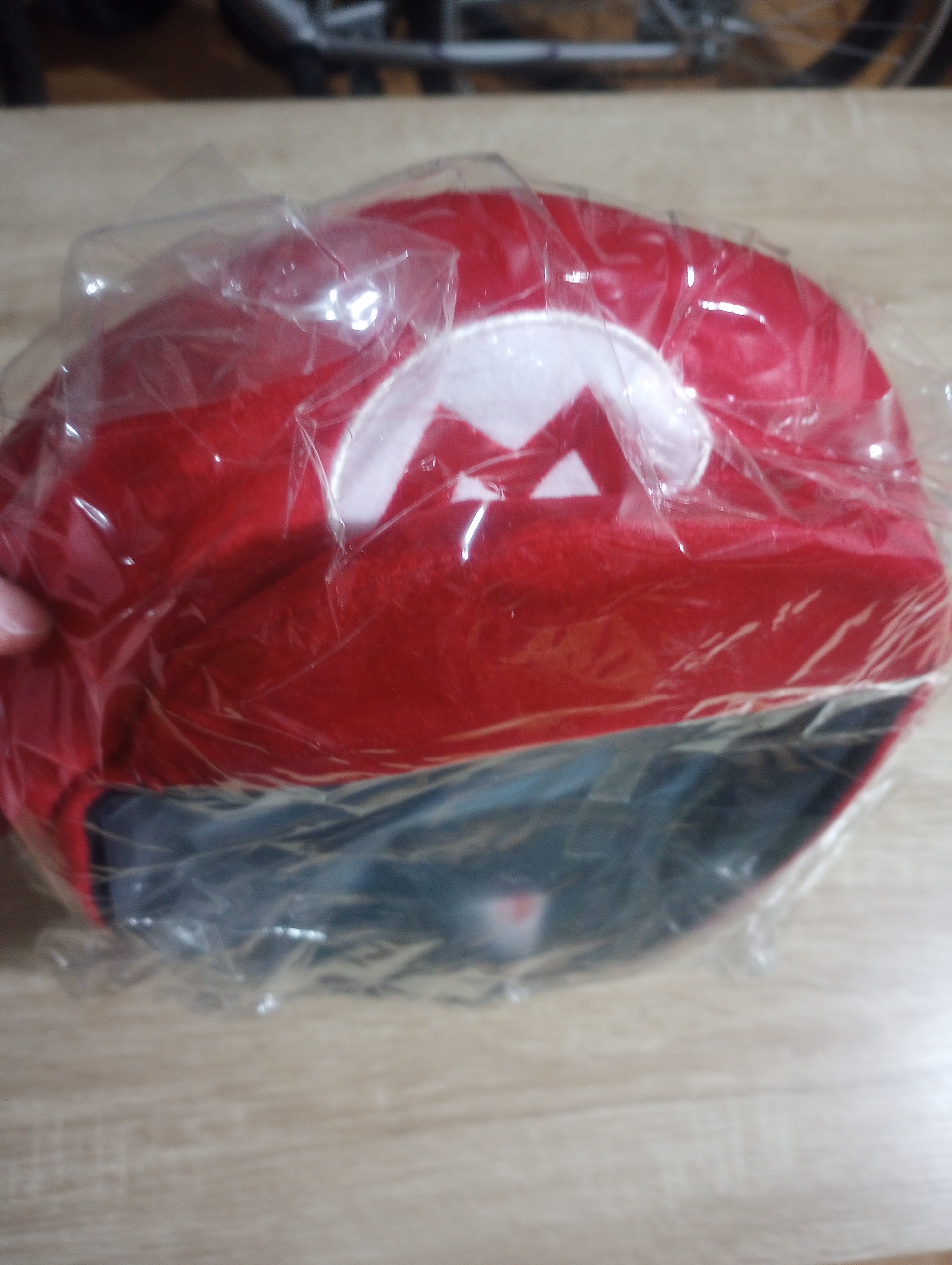 Club Nintendo Platinum Reward Super Mario Bros. Red Plush Hat