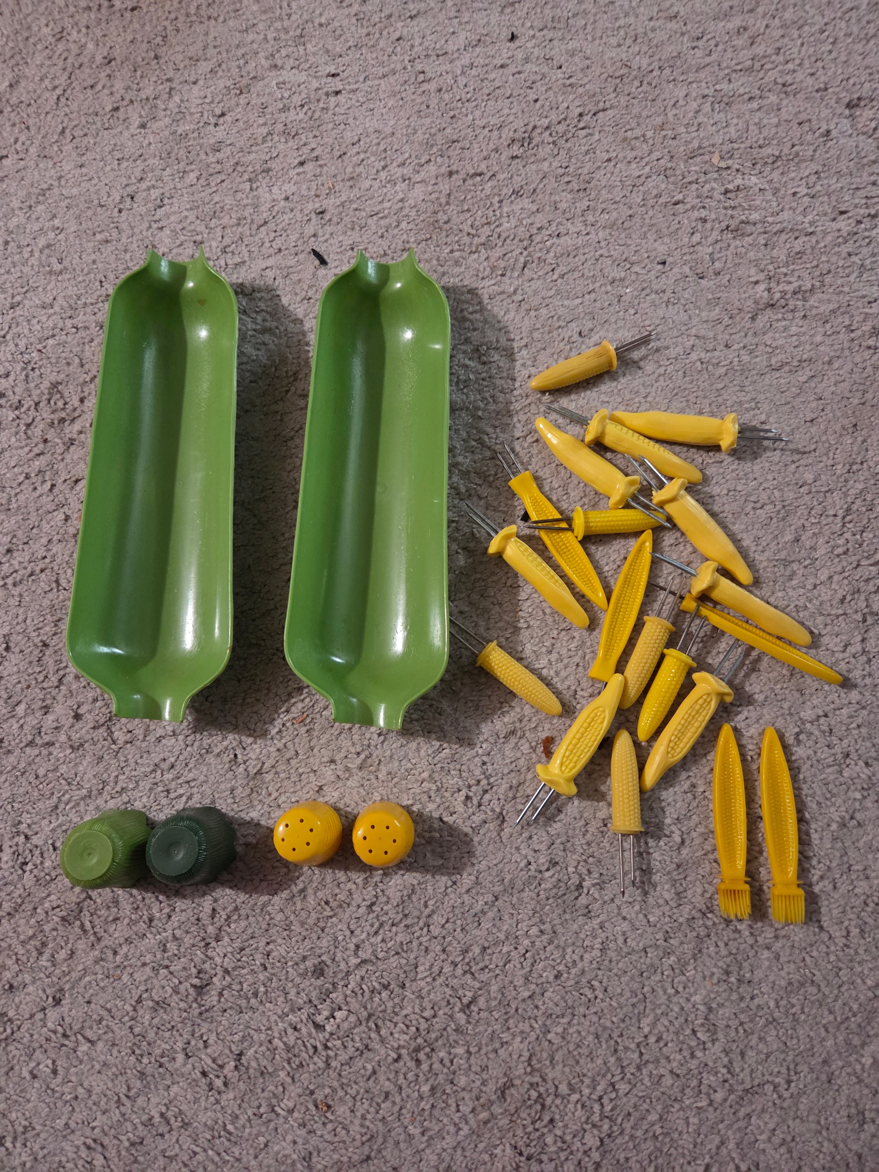 Vintage Corn on the Cob Set, 17 Holders, Trays, Shakers, Brushes