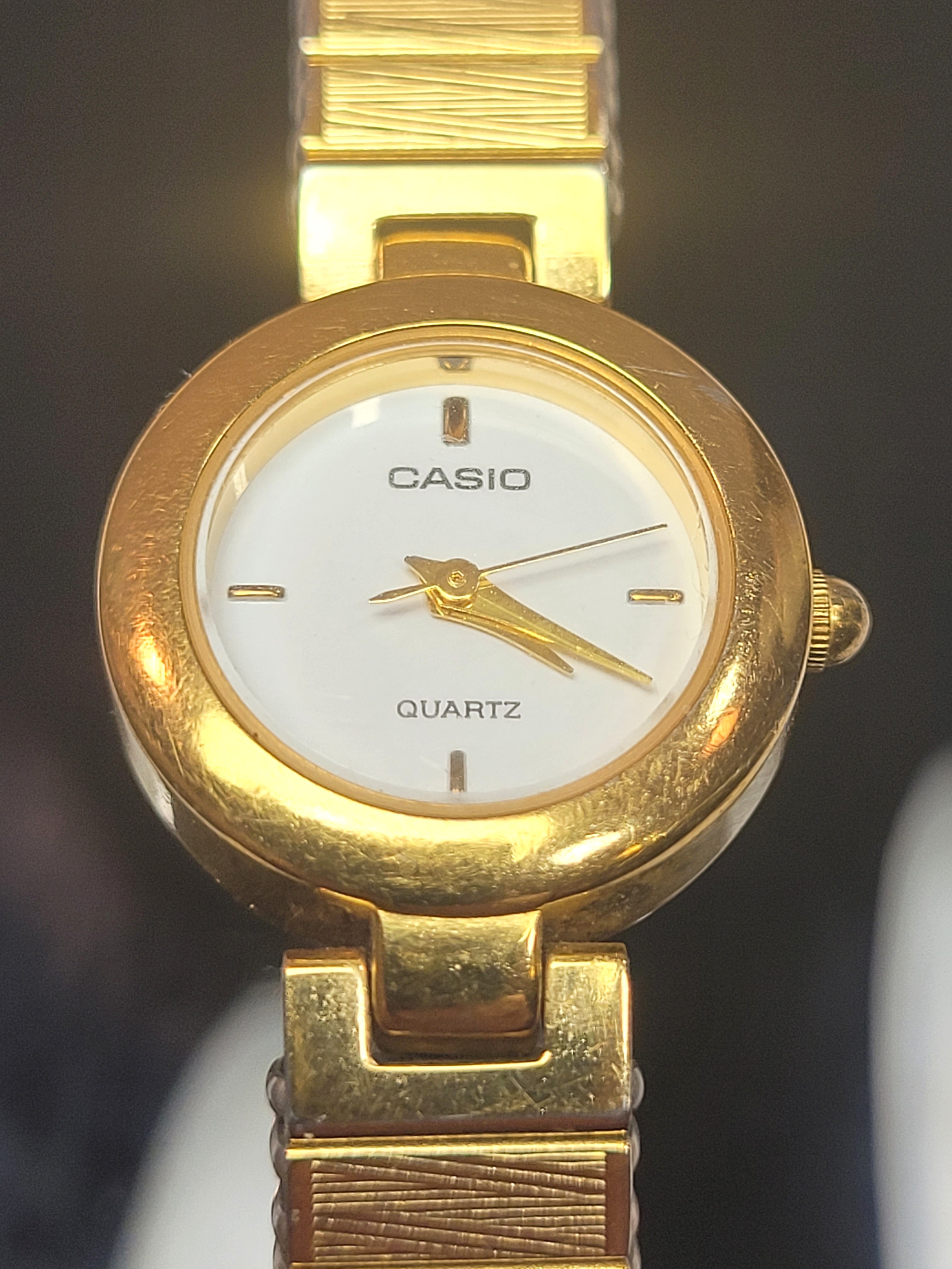 Casio LTP-2019 Gold Tone Ladies Watch New Battery 9mm Band Width - photo 5