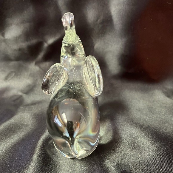 Elegant Glass Elephant Figurine - photo 5