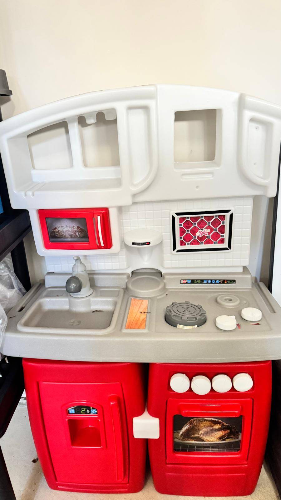 Step2 Red & White Play Kitchen